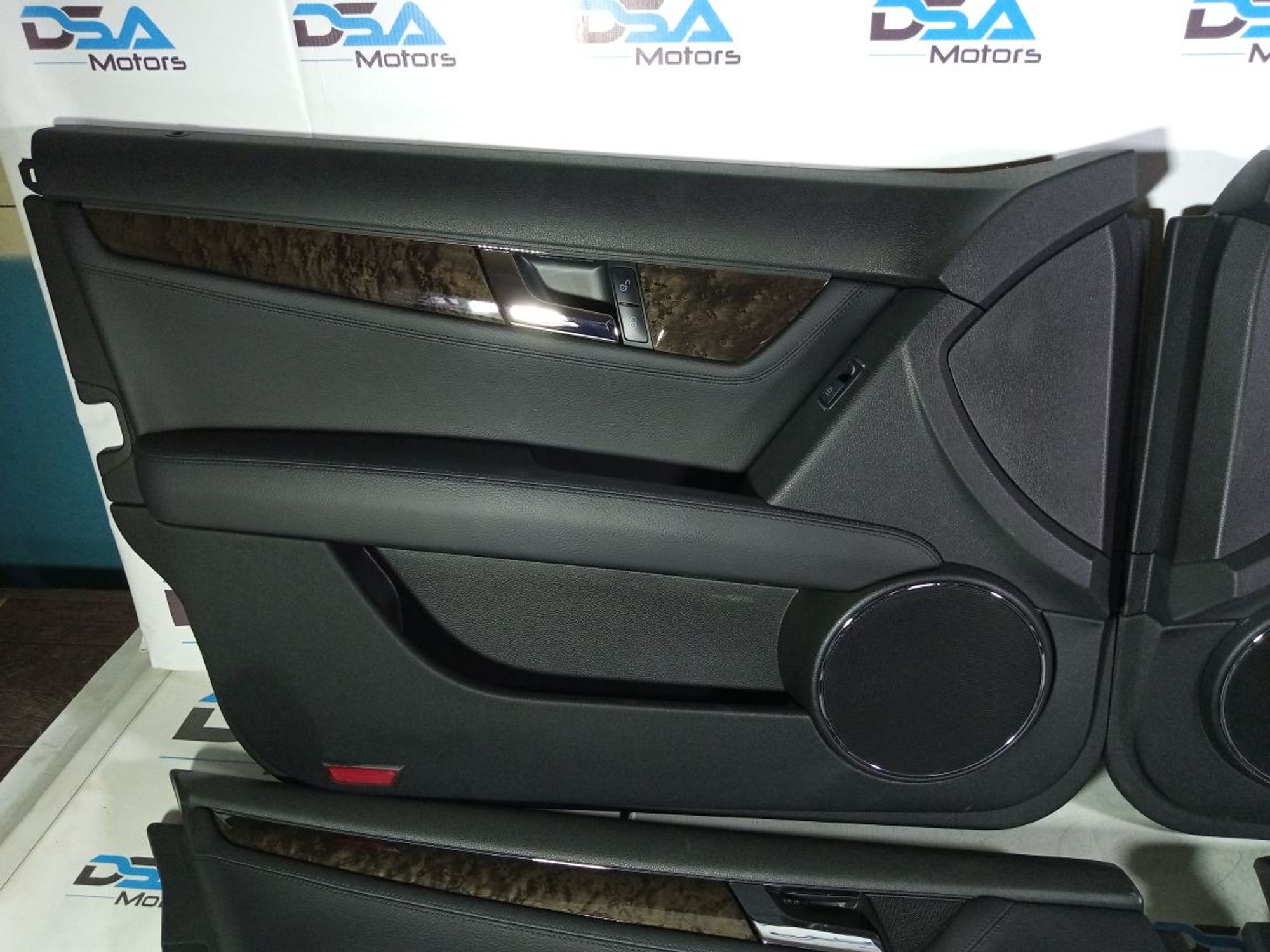 https://ycs.partsauto.market/partsauto-images/thmbs/userImages/b7628e092085f1f91467af1afb6e7630/part/e9f5b40a-c682-4b92-b55e-fb39ca21a50f_1741266587028.jpg