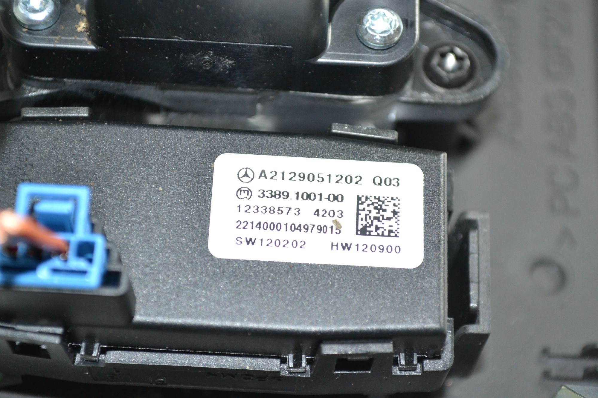 https://ycs.partsauto.market/partsauto-images/thmbs/userImages/b7628e092085f1f91467af1afb6e7630/part/ea08551f-baad-4471-bcbb-975e22af23a8_1780041344015.jpg