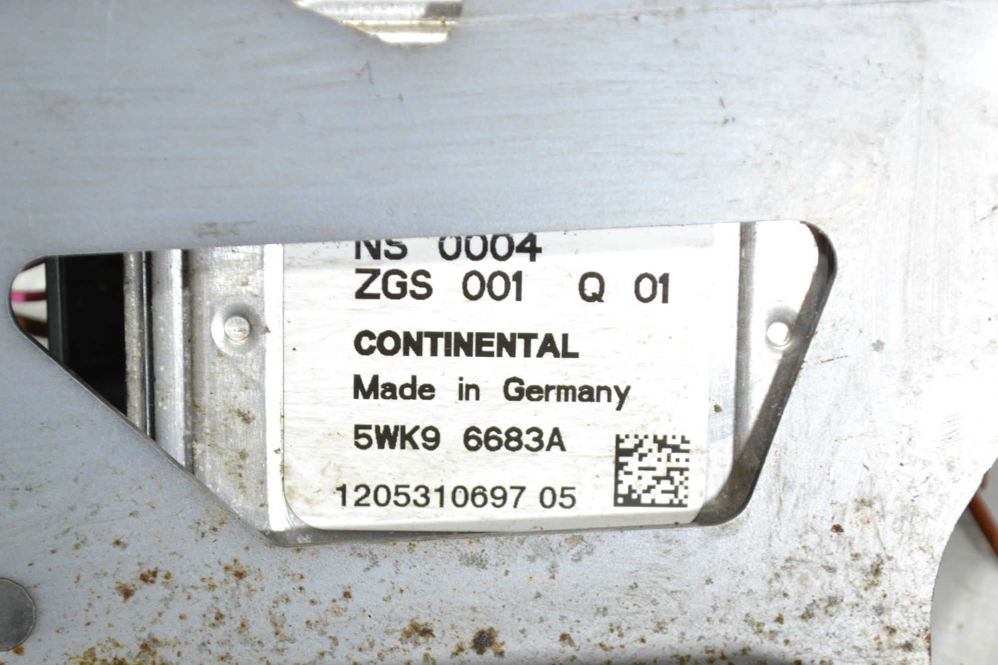 https://ycs.partsauto.market/partsauto-images/thmbs/userImages/b7628e092085f1f91467af1afb6e7630/part/ea154f48-47be-4ae3-8648-eda6d6b403a0_1783404383676.jpg
