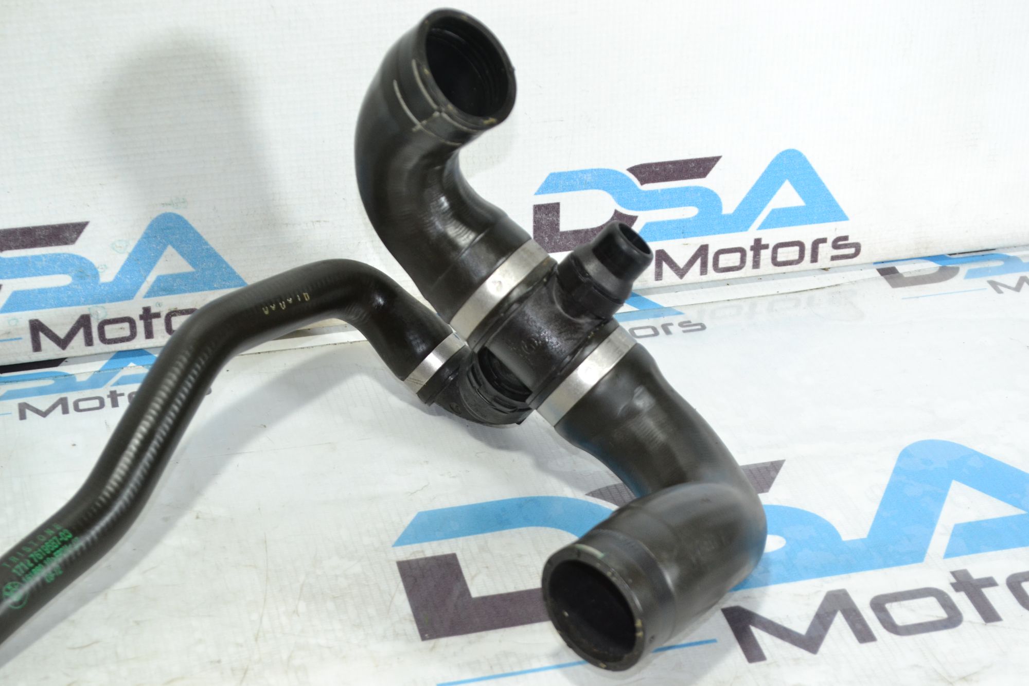 https://ycs.partsauto.market/partsauto-images/thmbs/userImages/b7628e092085f1f91467af1afb6e7630/part/ea1990f4-27c6-4f85-81bd-3e5972734c01_1780656325666.jpg