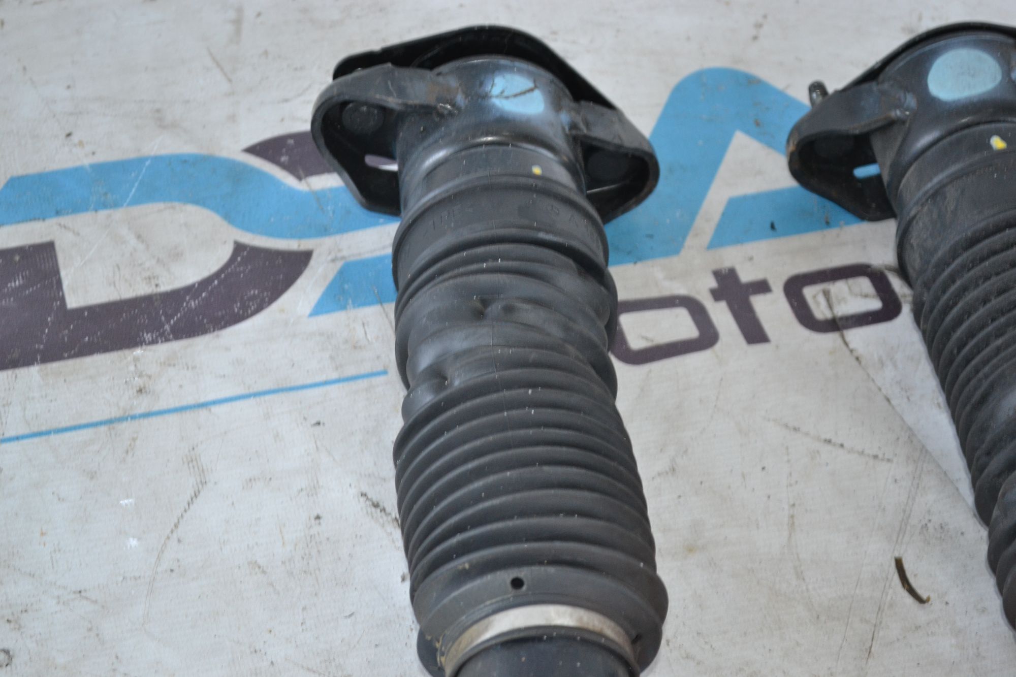 https://ycs.partsauto.market/partsauto-images/thmbs/userImages/b7628e092085f1f91467af1afb6e7630/part/ea2faa1a-b648-4efb-ba99-7c7daedb1e9d_1785235799947.jpg