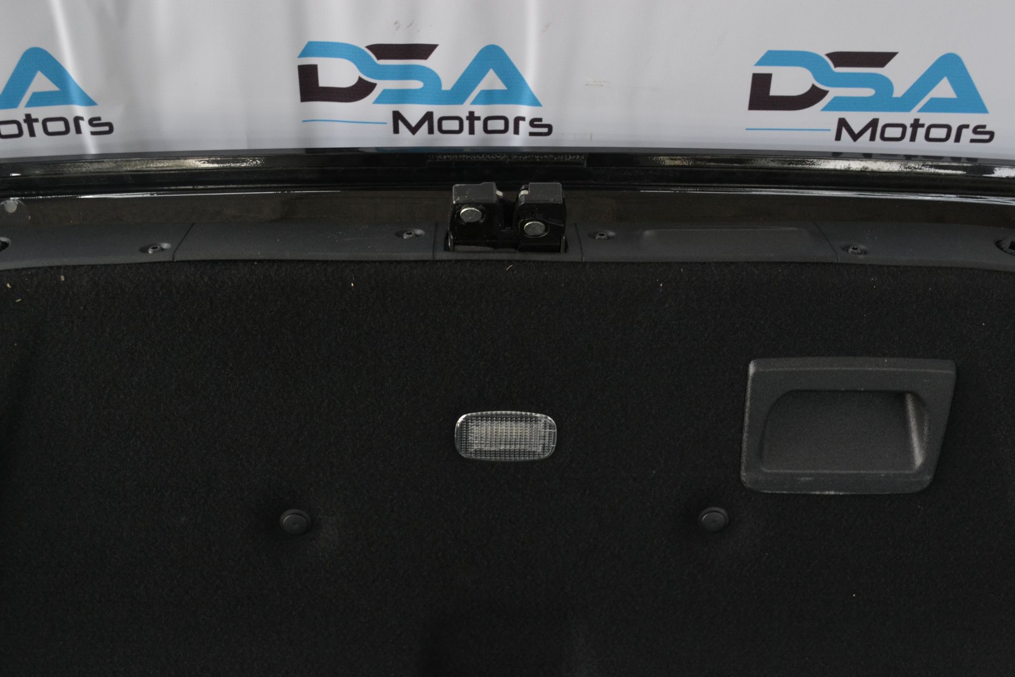 https://ycs.partsauto.market/partsauto-images/thmbs/userImages/b7628e092085f1f91467af1afb6e7630/part/ea78154d-d694-44e7-892a-6286d760542a_1777459000086.jpg