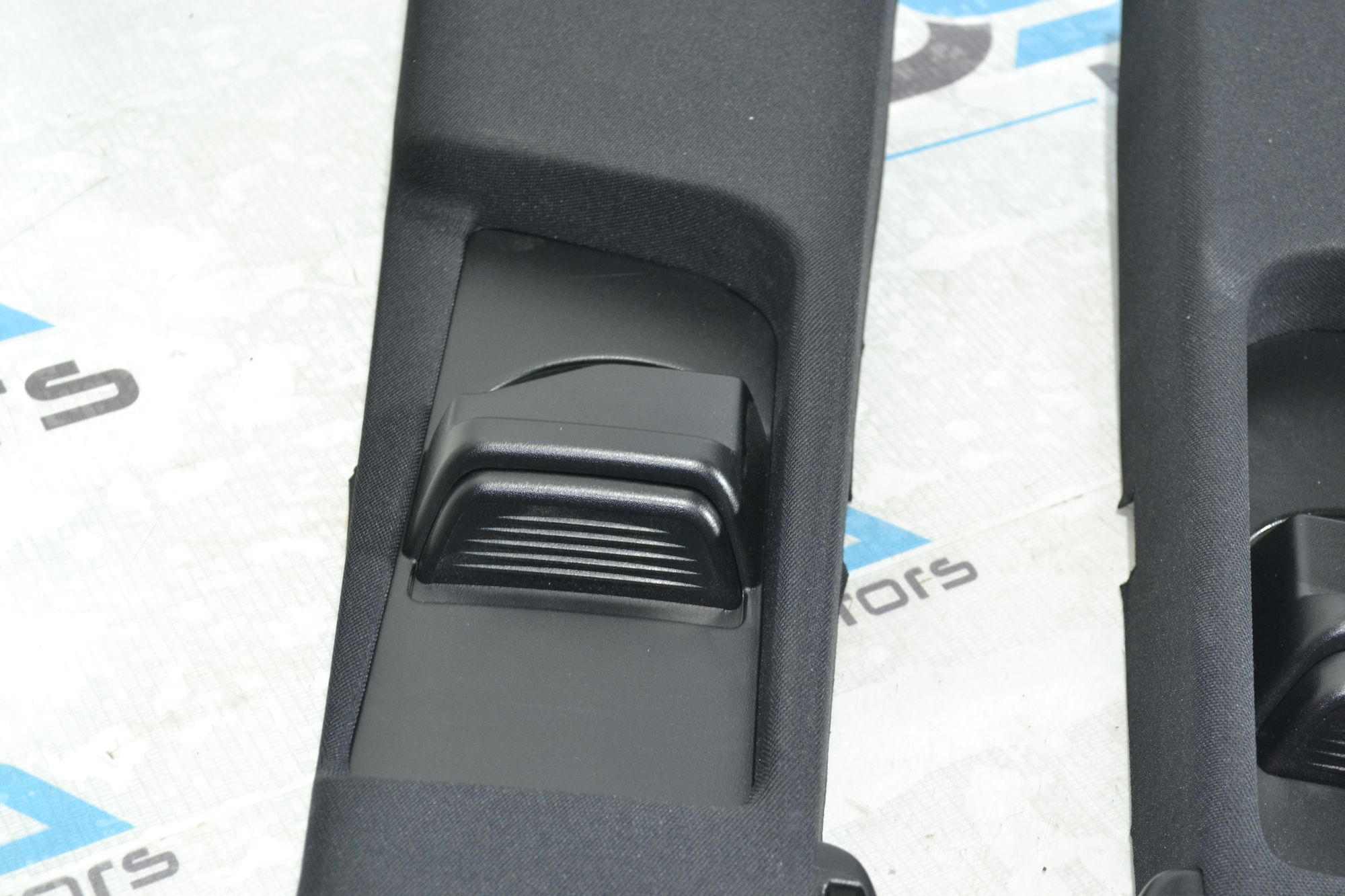 https://ycs.partsauto.market/partsauto-images/thmbs/userImages/b7628e092085f1f91467af1afb6e7630/part/eacd1491-beea-4974-b22d-43ff8aa70798_1780394703605.jpg