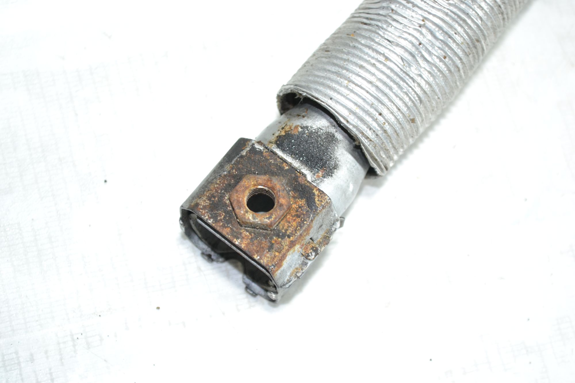 https://ycs.partsauto.market/partsauto-images/thmbs/userImages/b7628e092085f1f91467af1afb6e7630/part/ead92ec2-3df5-48a0-b5f3-e5ea0ad29b4b_1780313922728.jpg