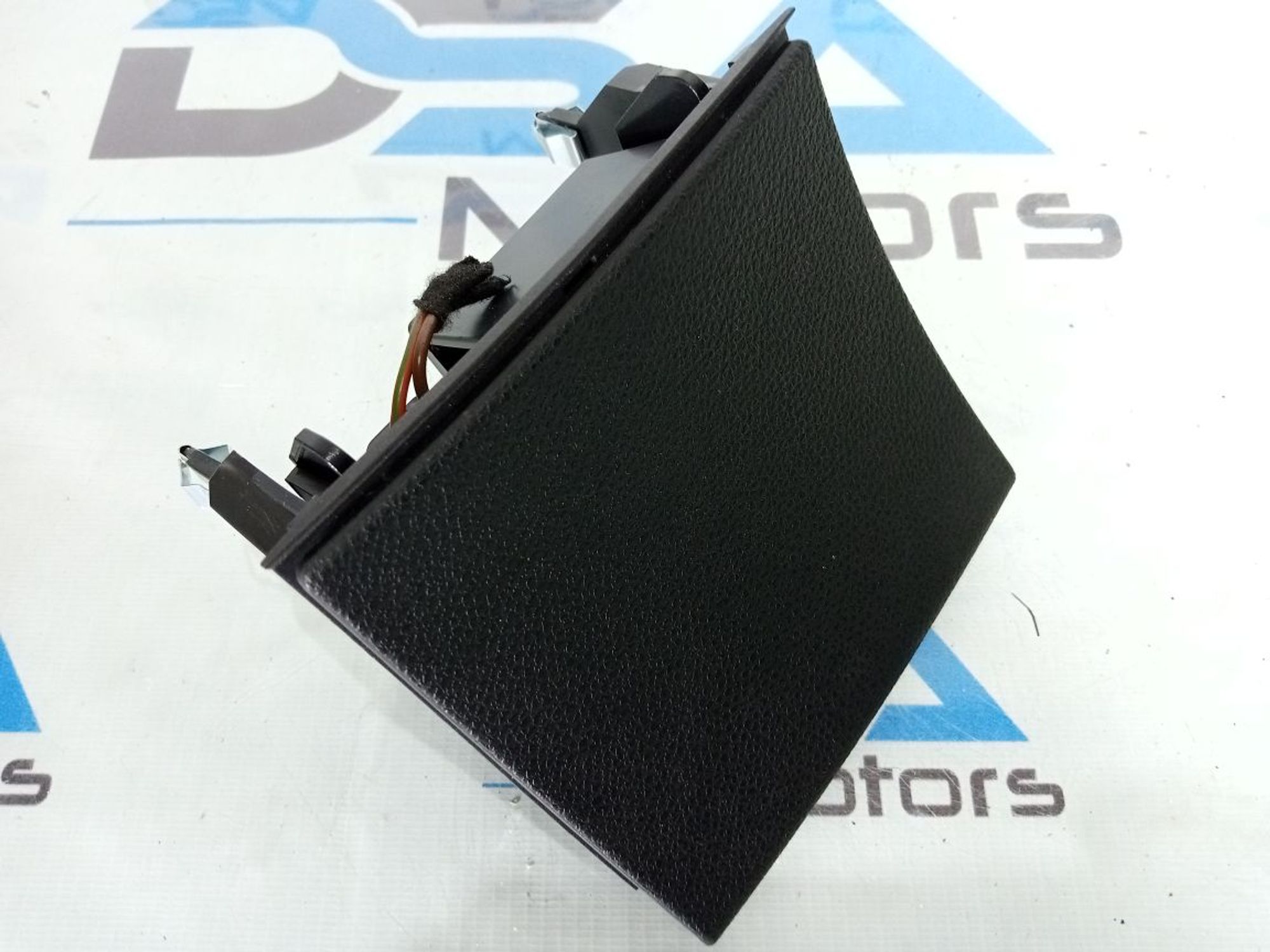 https://ycs.partsauto.market/partsauto-images/thmbs/userImages/b7628e092085f1f91467af1afb6e7630/part/eb14de0f-497d-40f8-acd1-b0a01f9dfb20_1733848655752.jpg