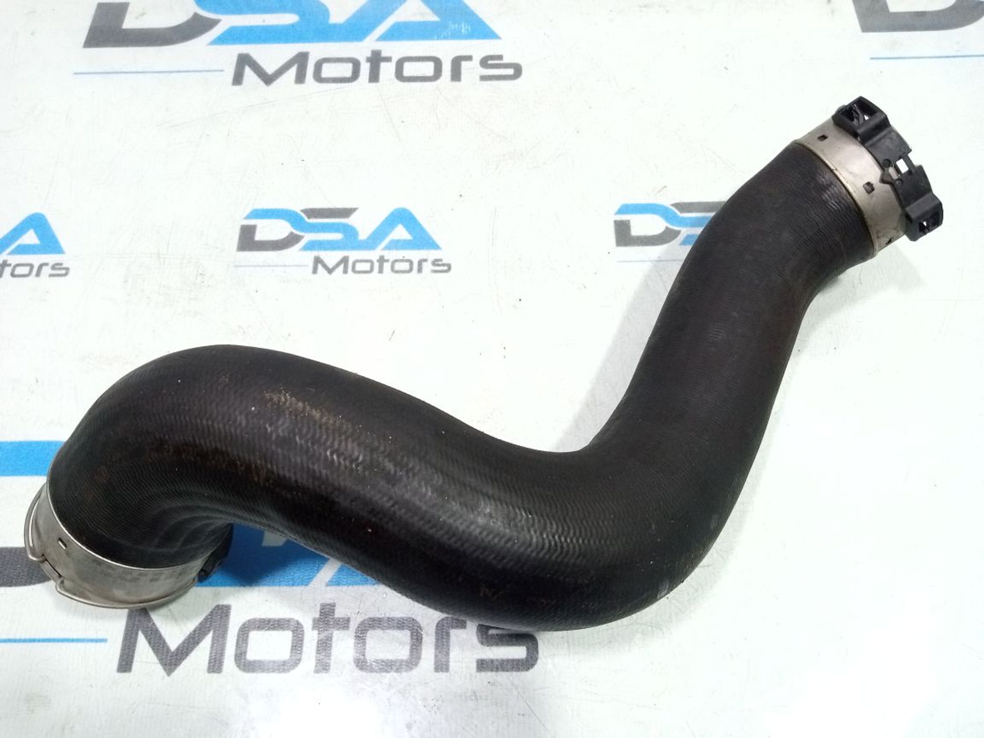 https://ycs.partsauto.market/partsauto-images/thmbs/userImages/b7628e092085f1f91467af1afb6e7630/part/eb479882-ae54-49c6-9ff2-16ba32d50fc9_1749062900883.jpg