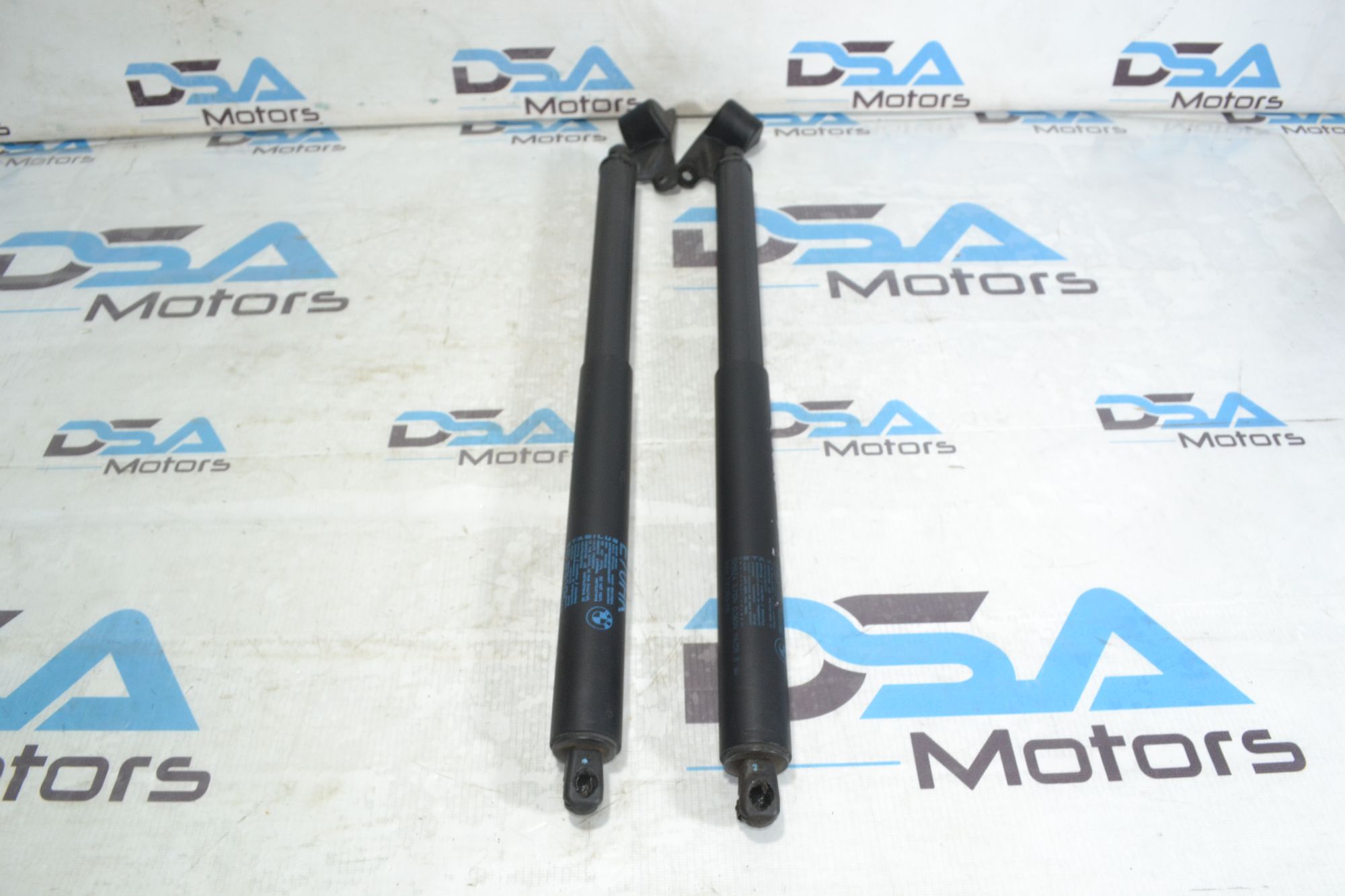 https://ycs.partsauto.market/partsauto-images/thmbs/userImages/b7628e092085f1f91467af1afb6e7630/part/ecc47709-27e8-4373-9dcf-9d61d659e845_1781253386483.jpg
