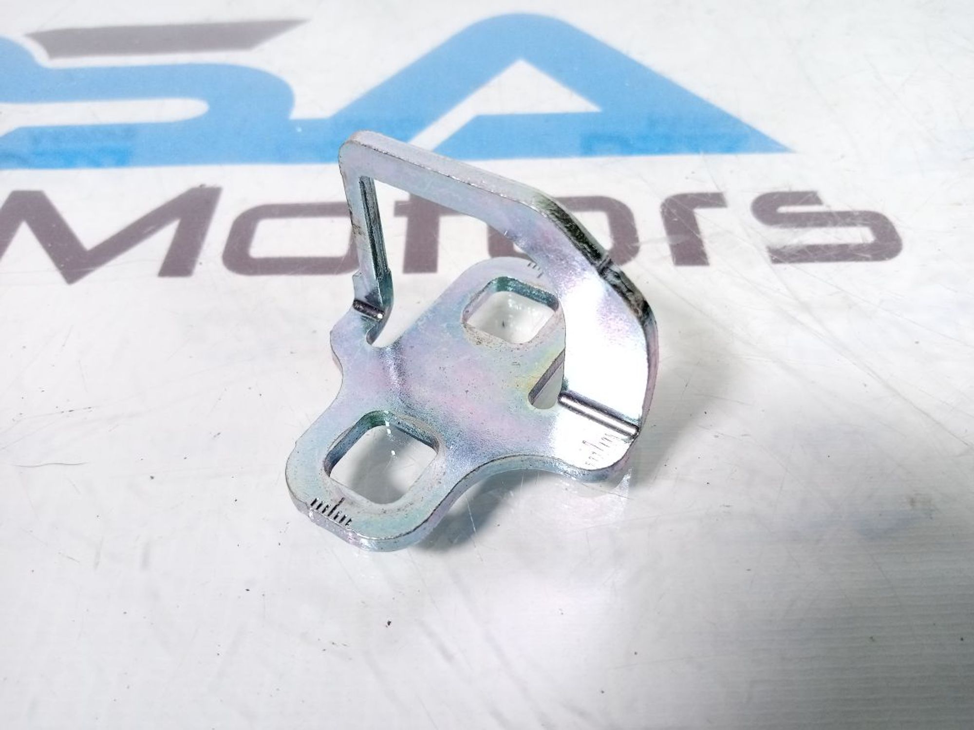 https://ycs.partsauto.market/partsauto-images/thmbs/userImages/b7628e092085f1f91467af1afb6e7630/part/ecf6211d-4693-4252-a780-635b40a8996b_1729694566812.jpg