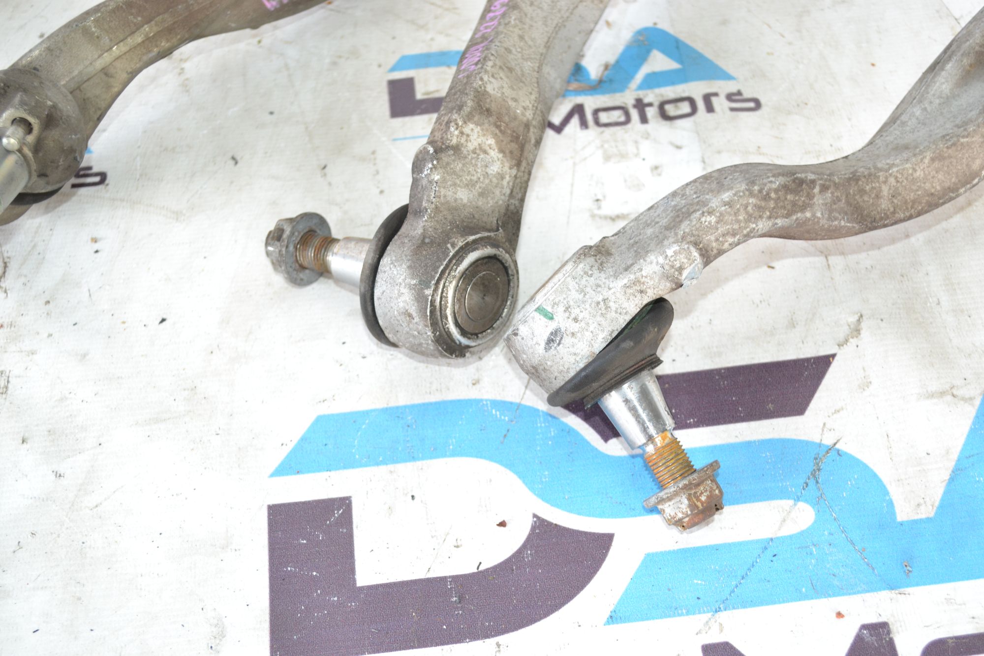 https://ycs.partsauto.market/partsauto-images/thmbs/userImages/b7628e092085f1f91467af1afb6e7630/part/ed435c61-e00b-4cf1-b075-30898906565a_1785154120618.jpg
