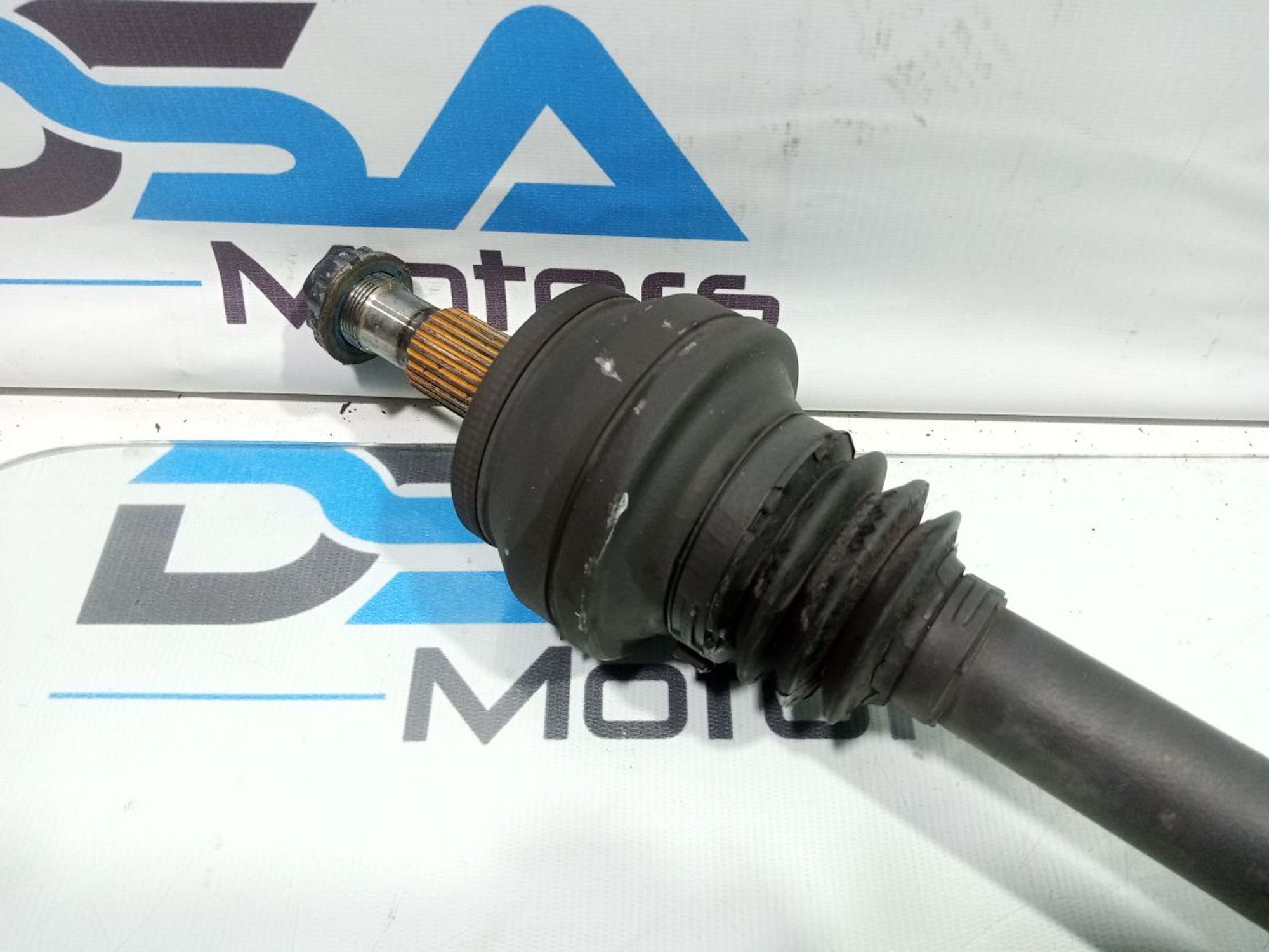 https://ycs.partsauto.market/partsauto-images/thmbs/userImages/b7628e092085f1f91467af1afb6e7630/part/ed709a99-0643-49ba-89e0-05eb5dbe73a6_1747897535320.jpg