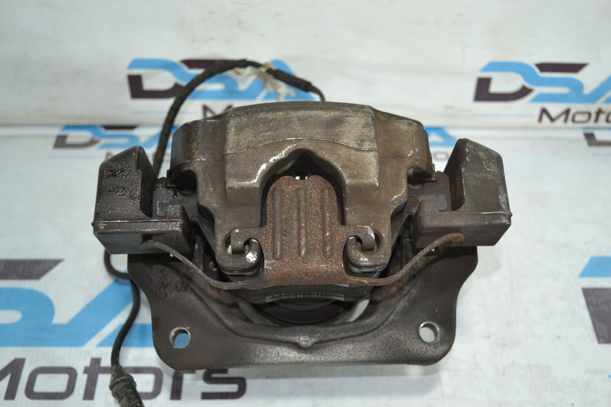 https://ycs.partsauto.market/partsauto-images/thmbs/userImages/b7628e092085f1f91467af1afb6e7630/part/edbfbfb0-5d4f-4678-88dc-84c188557a5d_1779185307422.jpg