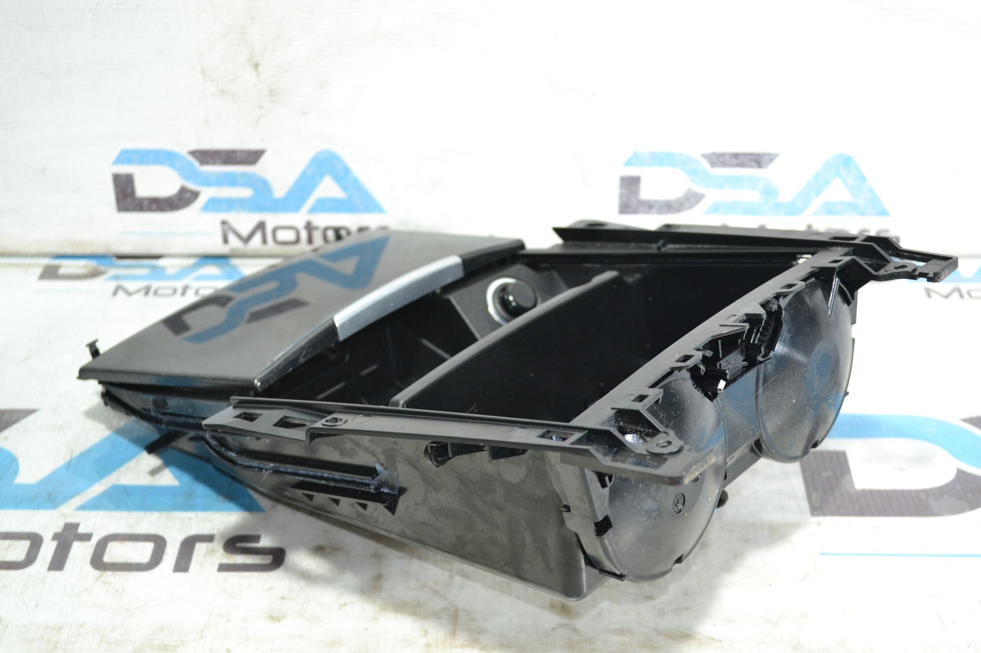 Пепельница оригинал Mercedes W212 из Японии, 3900 рублей, Кореновск