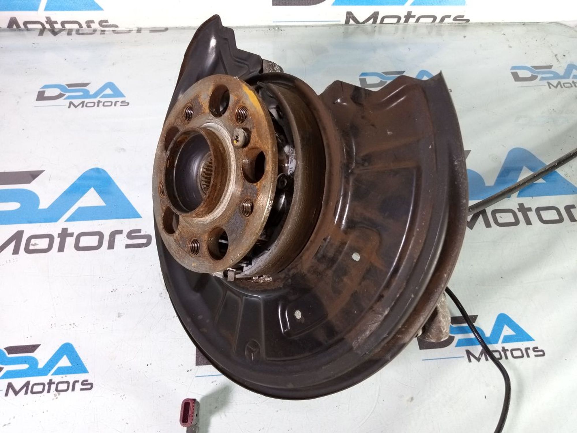 https://ycs.partsauto.market/partsauto-images/thmbs/userImages/b7628e092085f1f91467af1afb6e7630/part/ee2d08b2-4a70-4cd5-9f8a-b3f2bfe43694_1735288411245.jpg