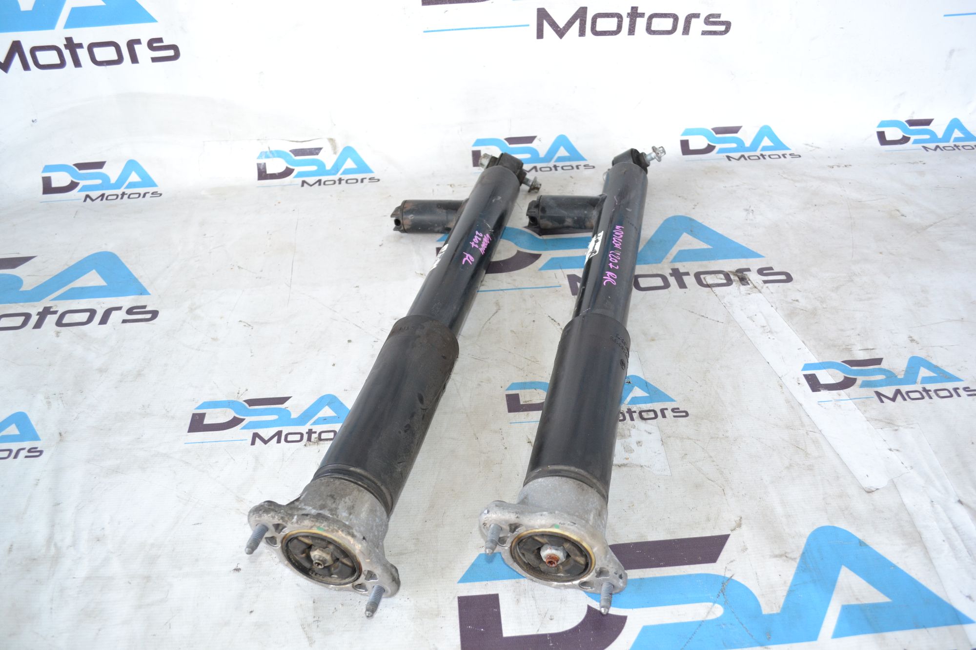 https://ycs.partsauto.market/partsauto-images/thmbs/userImages/b7628e092085f1f91467af1afb6e7630/part/ee31f795-015f-461b-b5c3-2bc63dfe6326_1785148708956.jpg