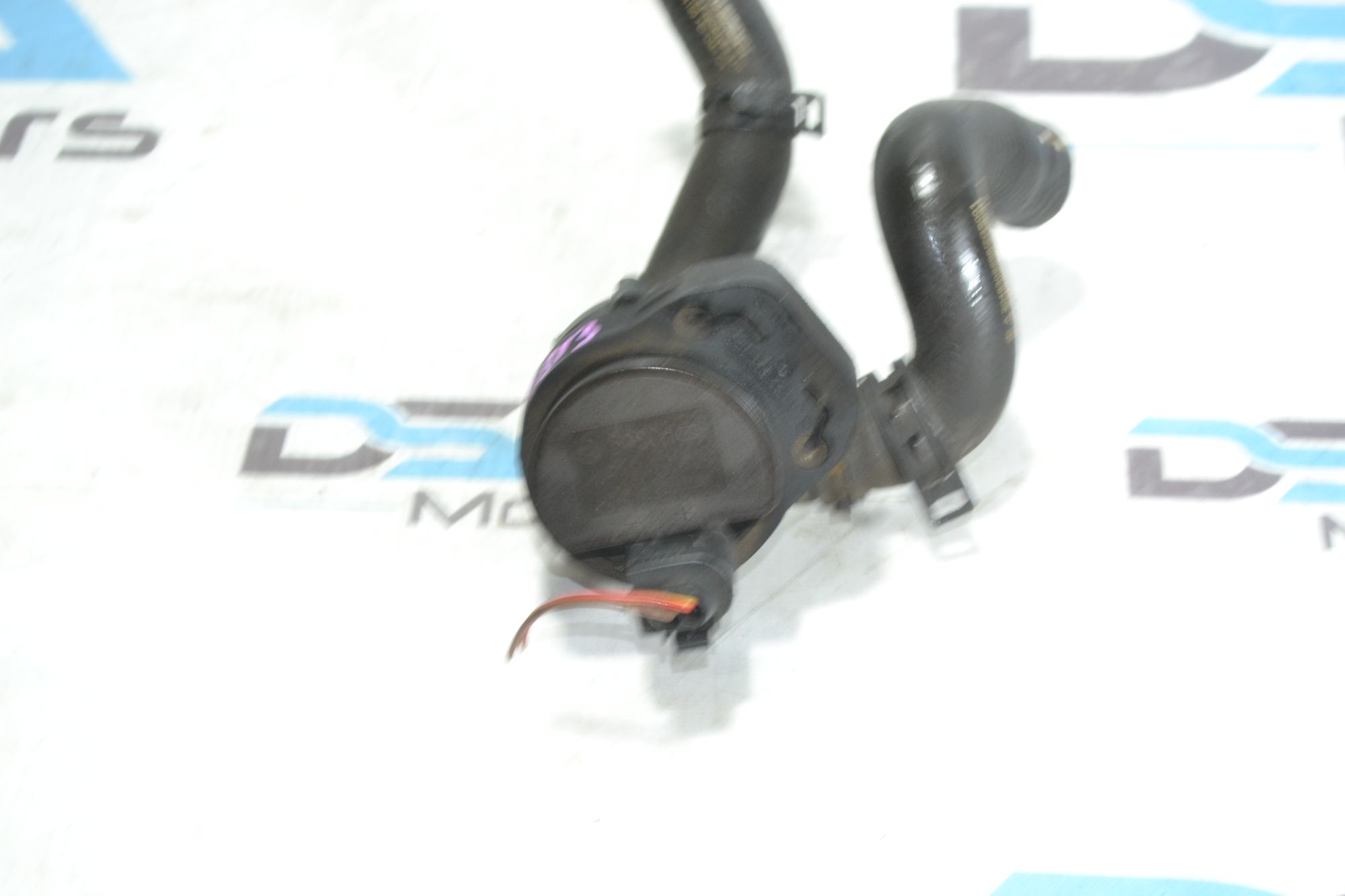 https://ycs.partsauto.market/partsauto-images/thmbs/userImages/b7628e092085f1f91467af1afb6e7630/part/ee79681b-8244-4af8-a4a4-8ad8119e1f9f_1780998647136.jpg