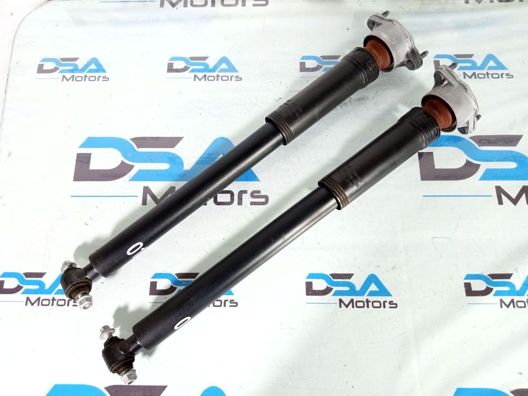https://ycs.partsauto.market/partsauto-images/thmbs/userImages/b7628e092085f1f91467af1afb6e7630/part/eea564cc-1e81-4fc8-964b-024746327296_1730478969066.jpg