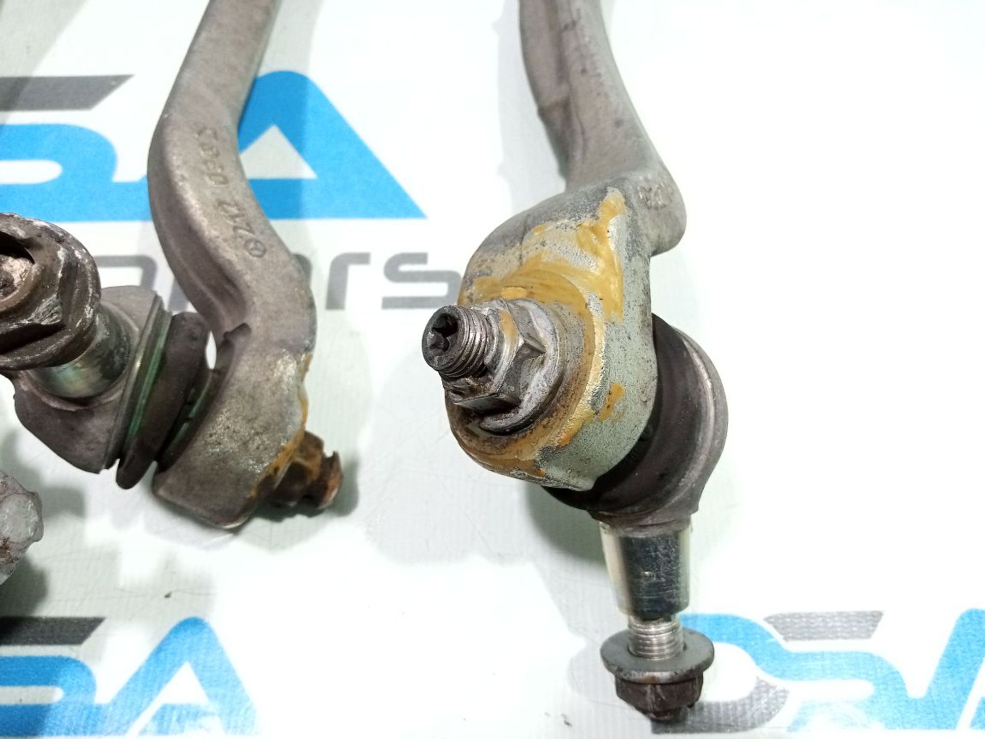 https://ycs.partsauto.market/partsauto-images/thmbs/userImages/b7628e092085f1f91467af1afb6e7630/part/ef100155-8903-4099-aa35-d8fd47a85372_1748410598565.jpg