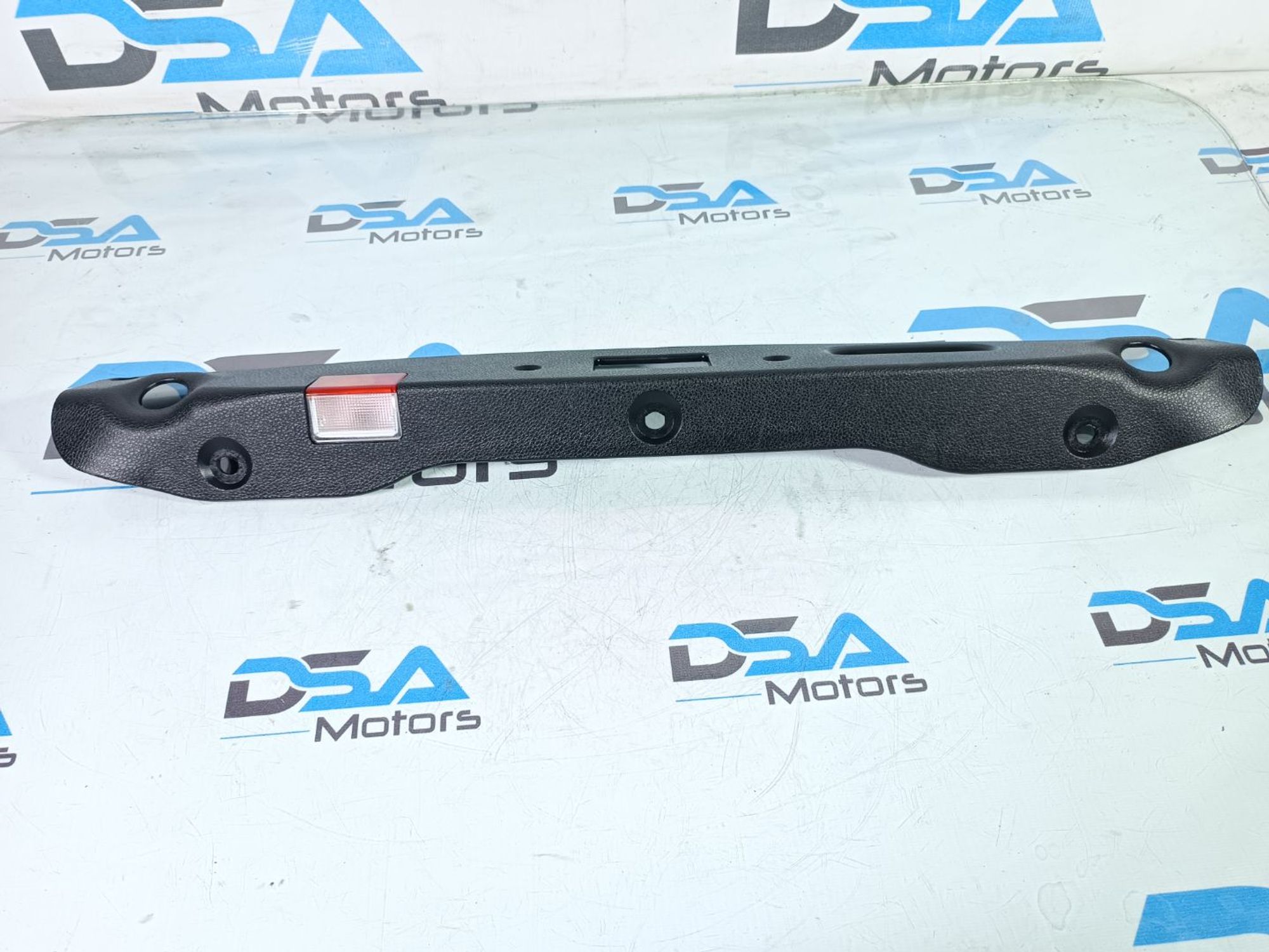 https://ycs.partsauto.market/partsauto-images/thmbs/userImages/b7628e092085f1f91467af1afb6e7630/part/ef1954de-d206-41e7-8ced-c83ec9141f27_1734766785882.jpg