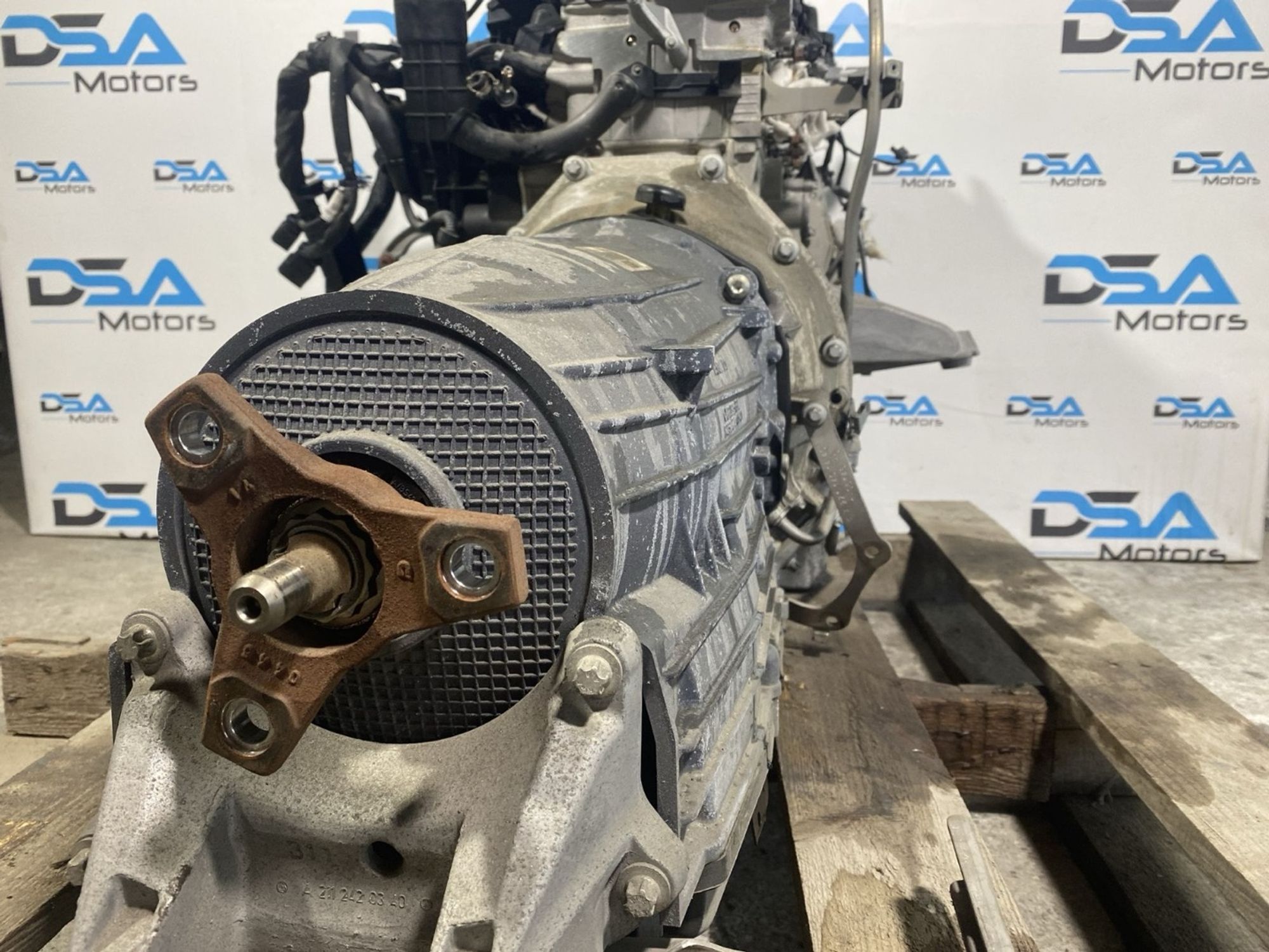 https://ycs.partsauto.market/partsauto-images/thmbs/userImages/b7628e092085f1f91467af1afb6e7630/part/efbb6c70-1614-459e-9bb9-21062c713c7e_1721487034086.jpg