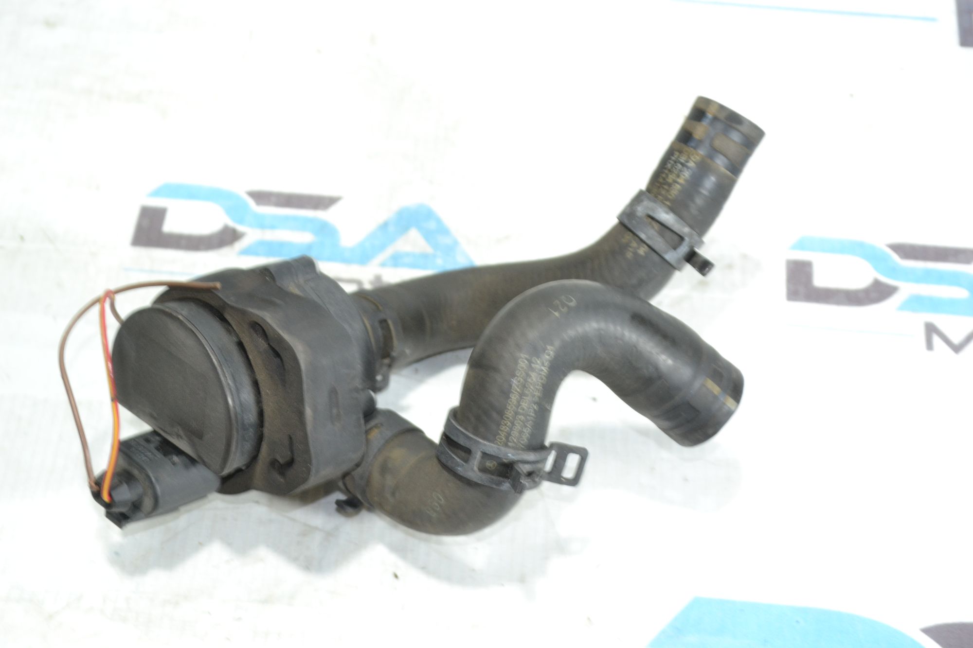 https://ycs.partsauto.market/partsauto-images/thmbs/userImages/b7628e092085f1f91467af1afb6e7630/part/eff611b6-8991-4adb-8160-e906007519fa_1780998806666.jpg