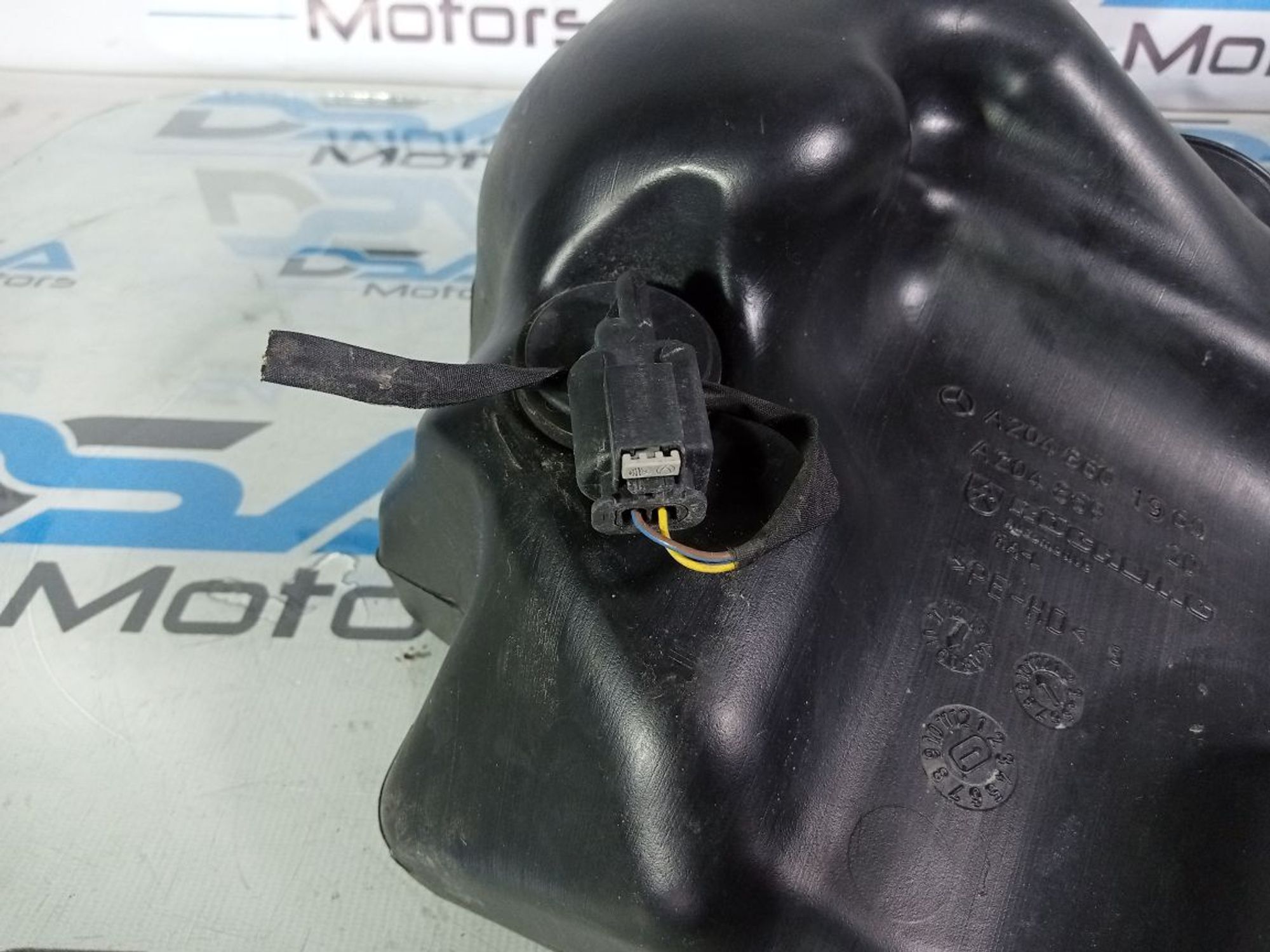 https://ycs.partsauto.market/partsauto-images/thmbs/userImages/b7628e092085f1f91467af1afb6e7630/part/f008fc35-a9e0-4e7f-a877-7a3e1e5862e5_1741684636195.jpg