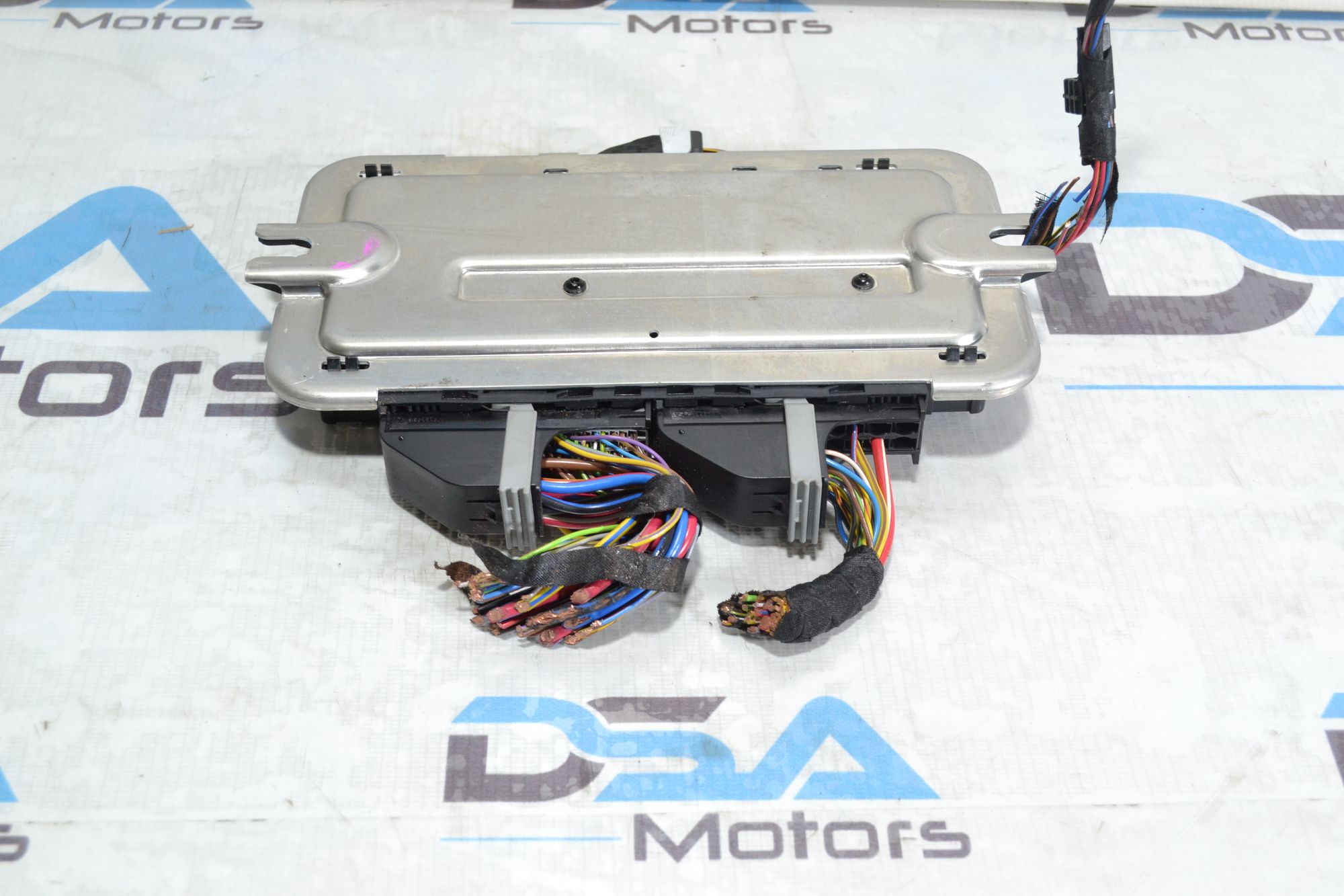 https://ycs.partsauto.market/partsauto-images/thmbs/userImages/b7628e092085f1f91467af1afb6e7630/part/f0749001-29ef-49f2-9bda-732b9ec0b8a6_1779362563526.jpg