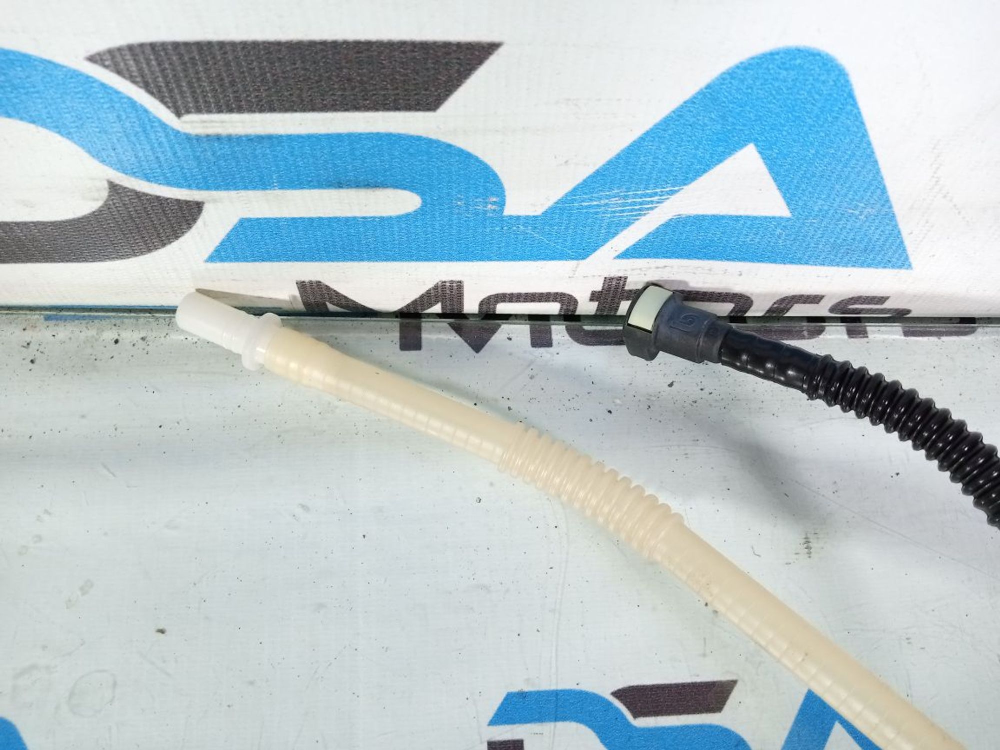 https://ycs.partsauto.market/partsauto-images/thmbs/userImages/b7628e092085f1f91467af1afb6e7630/part/f0b0efbb-1797-4f64-a175-ae5b3a96c12d_1737108267421.jpg