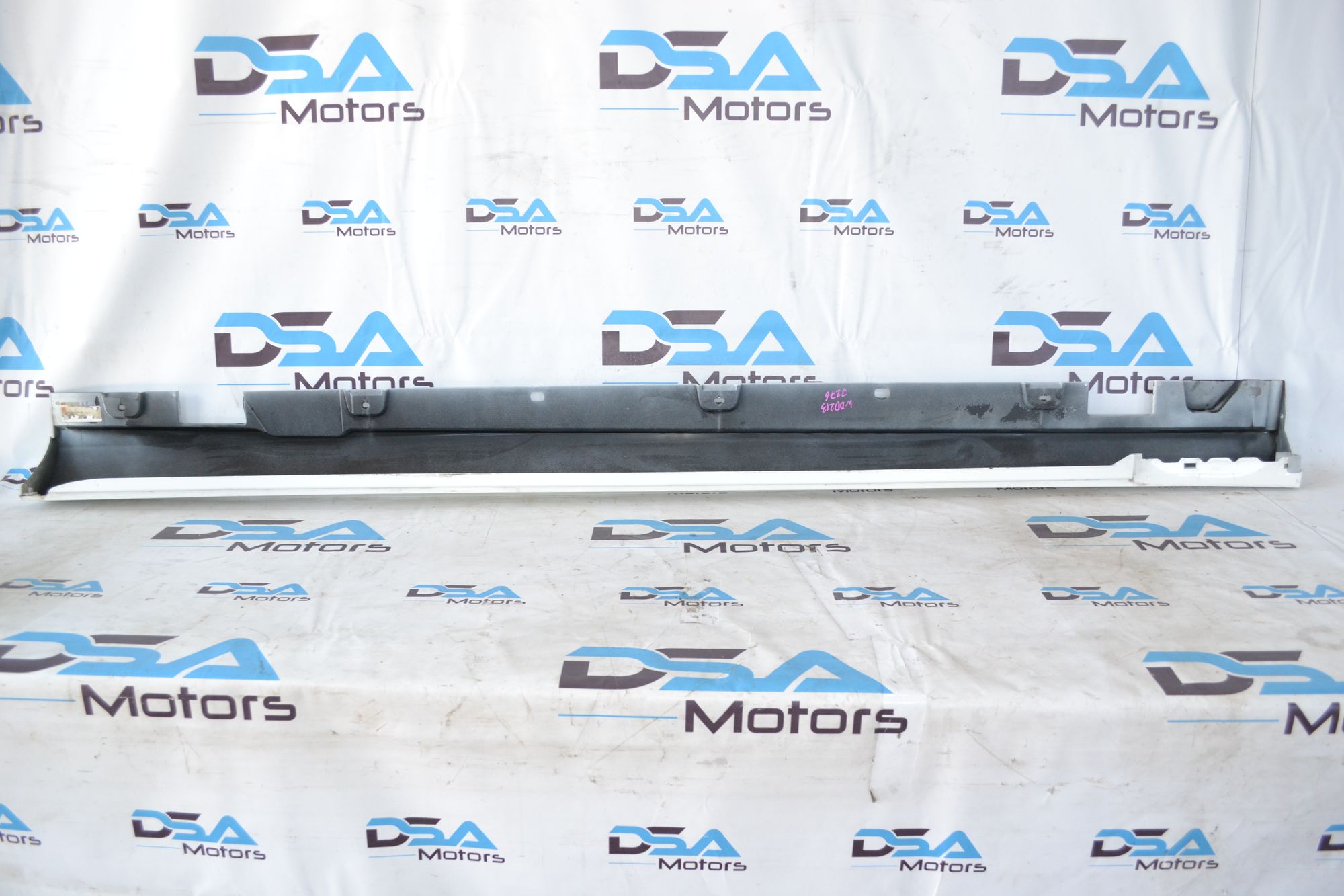 https://ycs.partsauto.market/partsauto-images/thmbs/userImages/b7628e092085f1f91467af1afb6e7630/part/f0ef6de3-f16f-4b29-80f9-bc7e718b7274_1784706557493.jpg