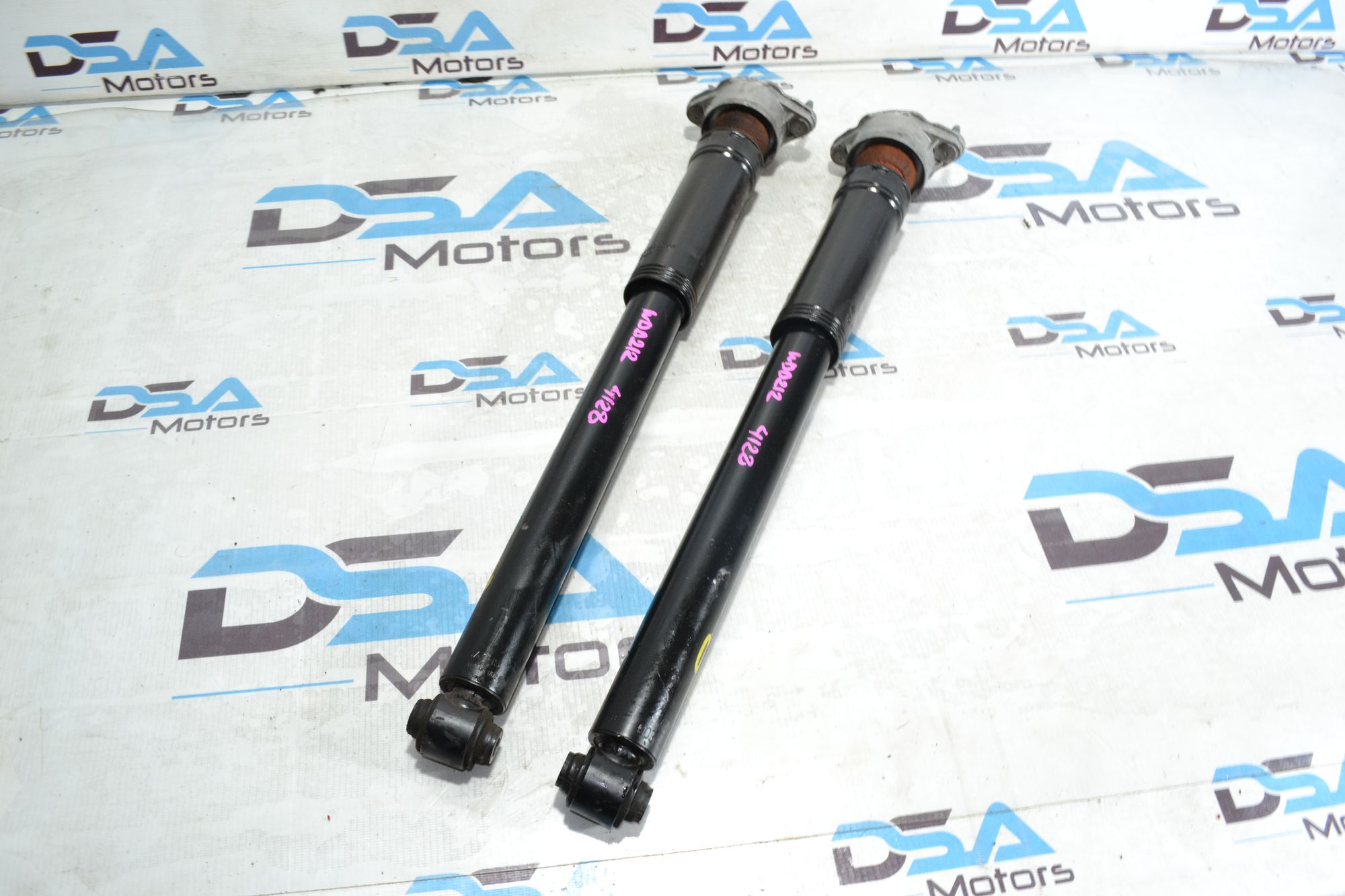 https://ycs.partsauto.market/partsauto-images/thmbs/userImages/b7628e092085f1f91467af1afb6e7630/part/f1079e43-c217-4e17-be92-0d3cbd7a1771_1779962725292.jpg