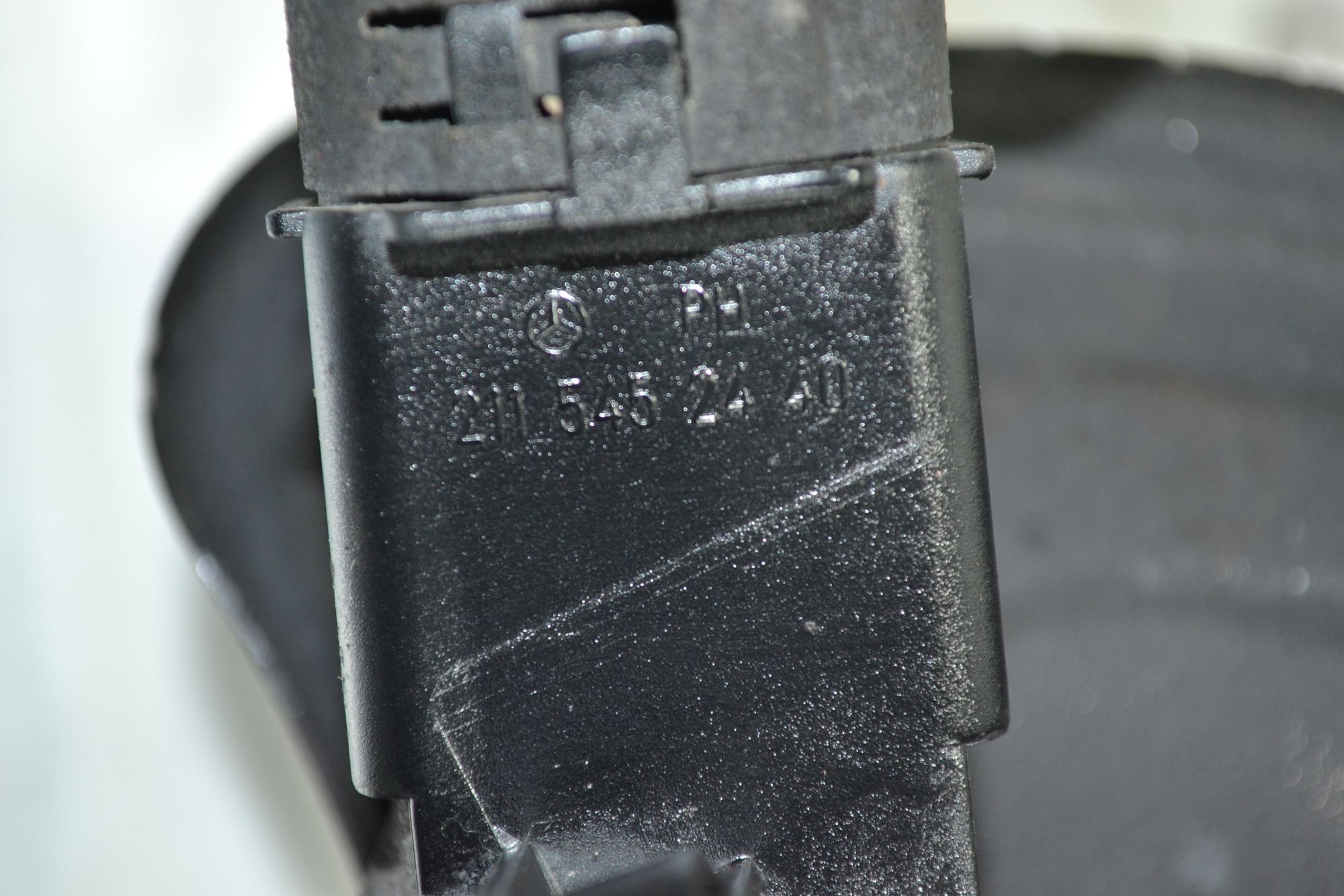 https://ycs.partsauto.market/partsauto-images/thmbs/userImages/b7628e092085f1f91467af1afb6e7630/part/f1700591-329a-4c09-9060-9cbe52116a34_1779790893529.jpg