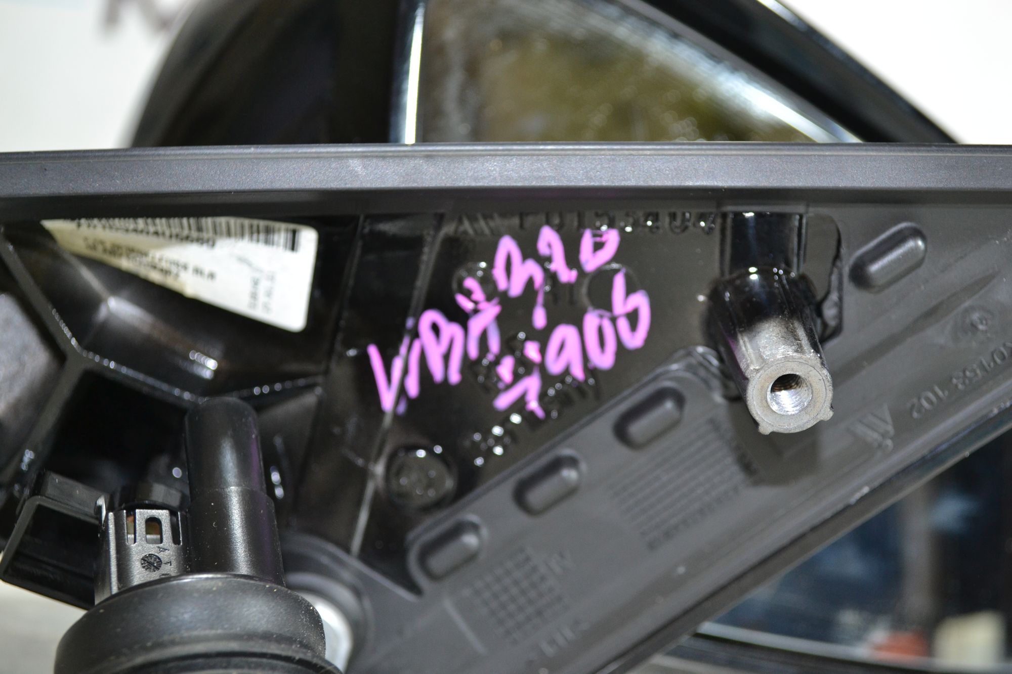 https://ycs.partsauto.market/partsauto-images/thmbs/userImages/b7628e092085f1f91467af1afb6e7630/part/f1d851ac-11cf-434b-9c47-15602ce42f2a_1783921750892.jpg