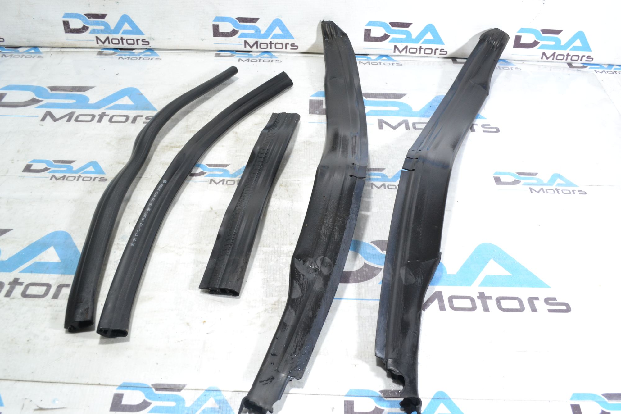 https://ycs.partsauto.market/partsauto-images/thmbs/userImages/b7628e092085f1f91467af1afb6e7630/part/f26ea769-3889-447b-859e-1238618fdc28_1780574283309.jpg