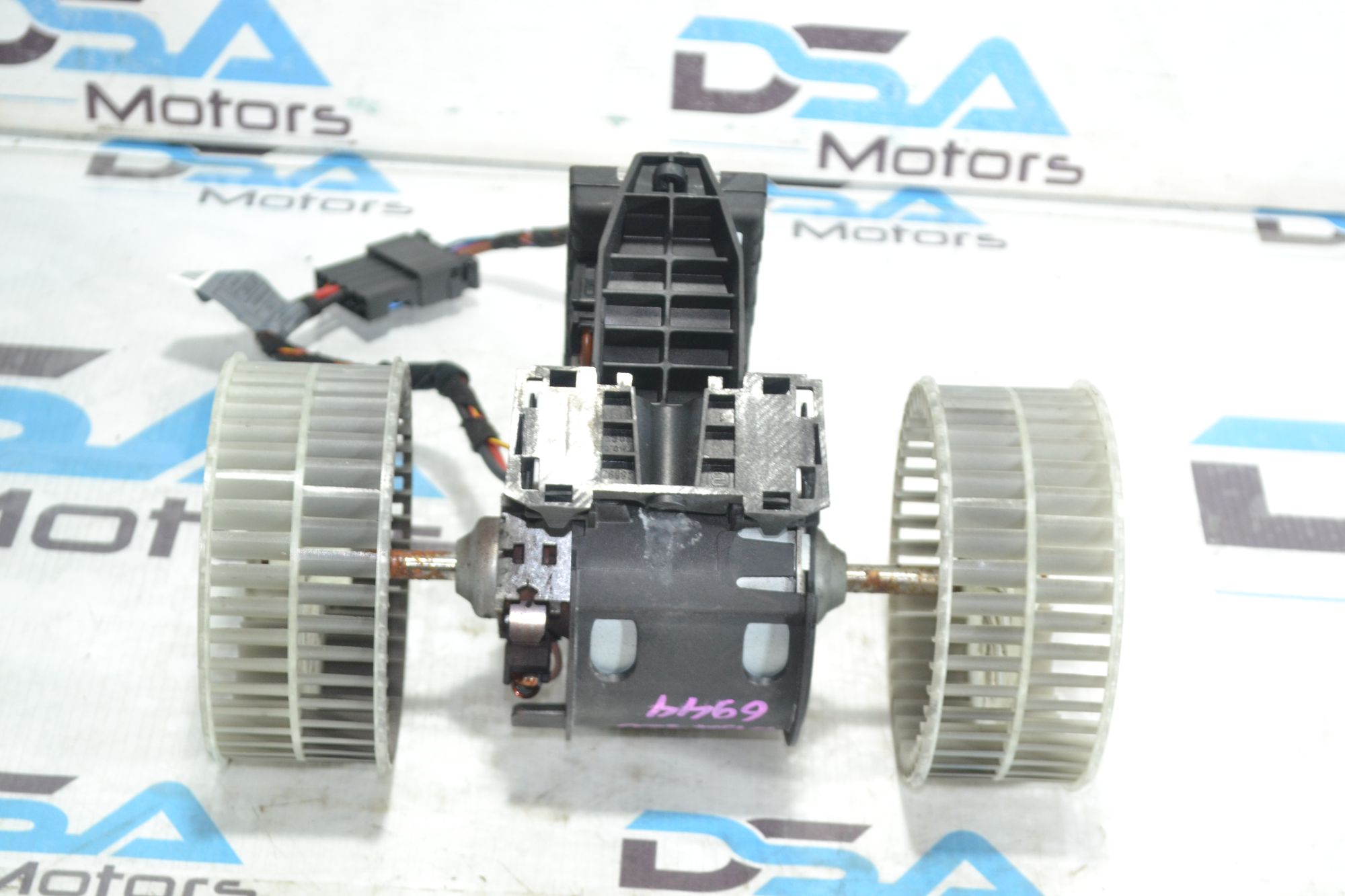 https://ycs.partsauto.market/partsauto-images/thmbs/userImages/b7628e092085f1f91467af1afb6e7630/part/f3c95bc5-2cc8-48a0-a56f-ecb0a5f3d03b_1781092479740.jpg