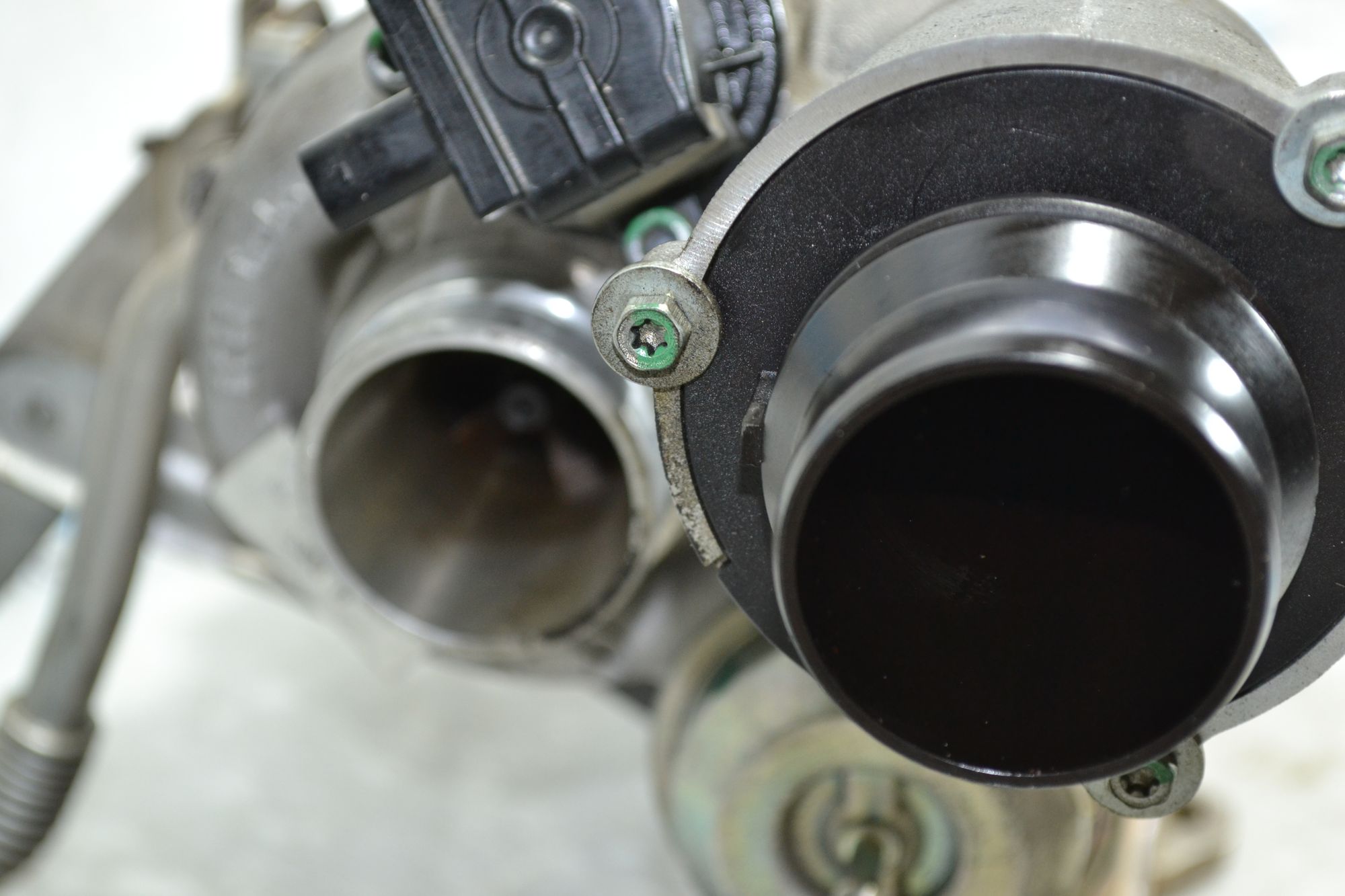 https://ycs.partsauto.market/partsauto-images/thmbs/userImages/b7628e092085f1f91467af1afb6e7630/part/f43203e7-c658-463a-9c87-37e69838b75d_1783417992188.jpg