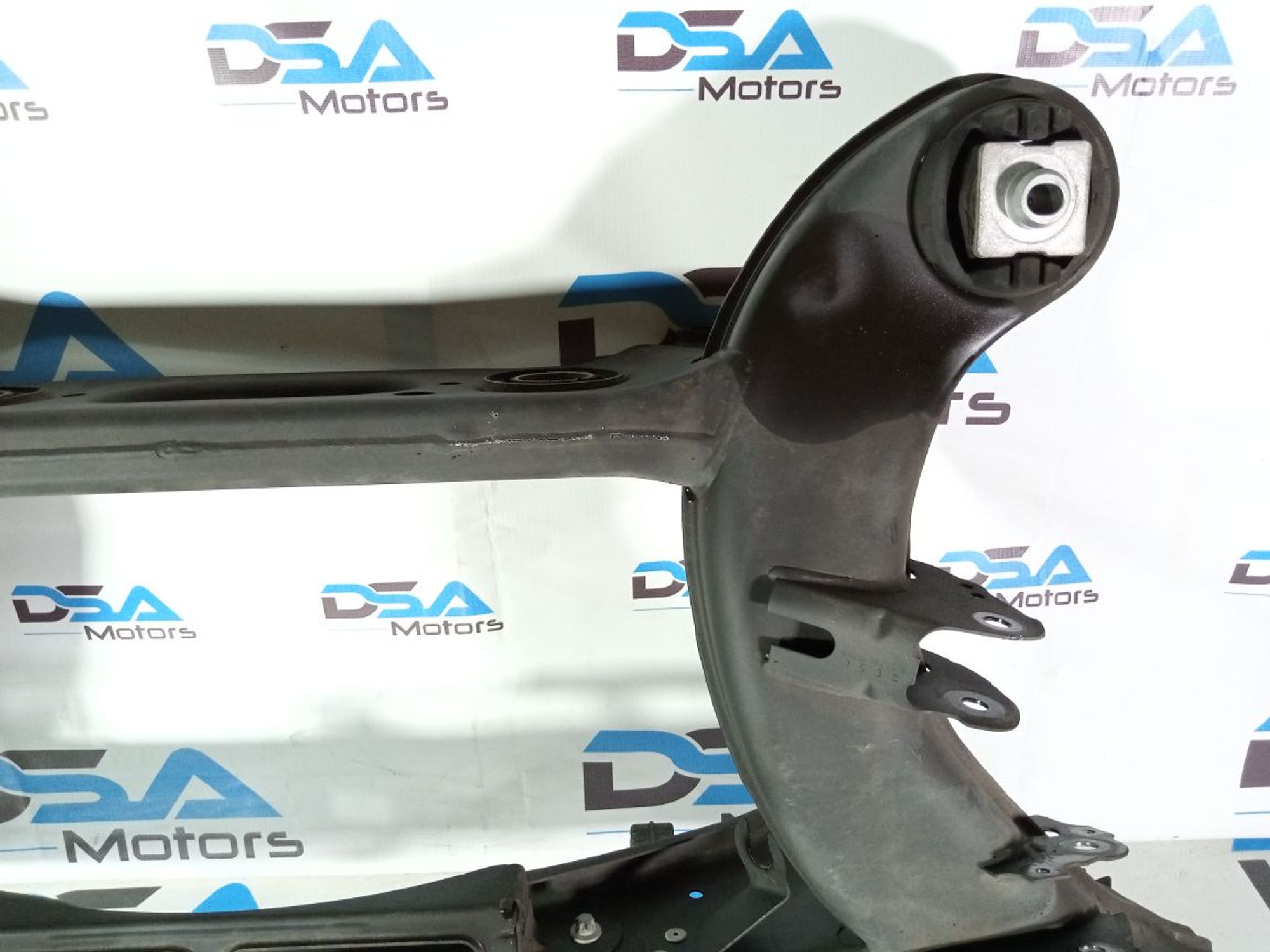 https://ycs.partsauto.market/partsauto-images/thmbs/userImages/b7628e092085f1f91467af1afb6e7630/part/f4d372c4-93db-49c9-8f71-9b945b601e7b_1747121830626.jpg