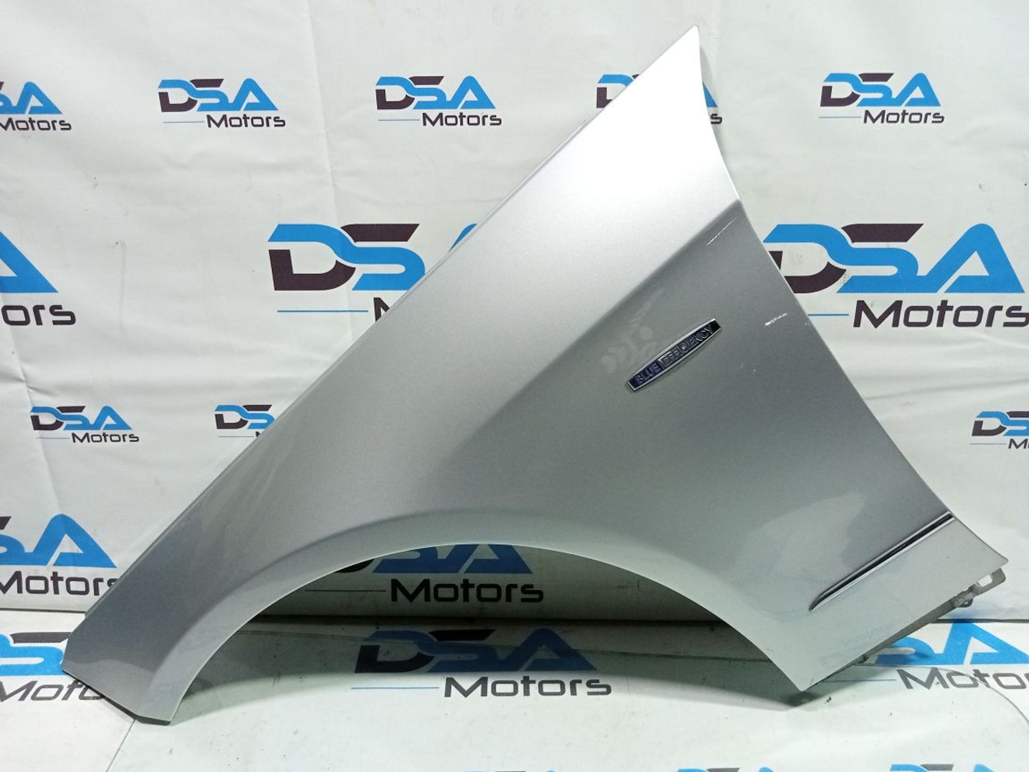 https://ycs.partsauto.market/partsauto-images/thmbs/userImages/b7628e092085f1f91467af1afb6e7630/part/f513da1c-0d7f-442c-89db-47078556d457_1748925072274.jpg