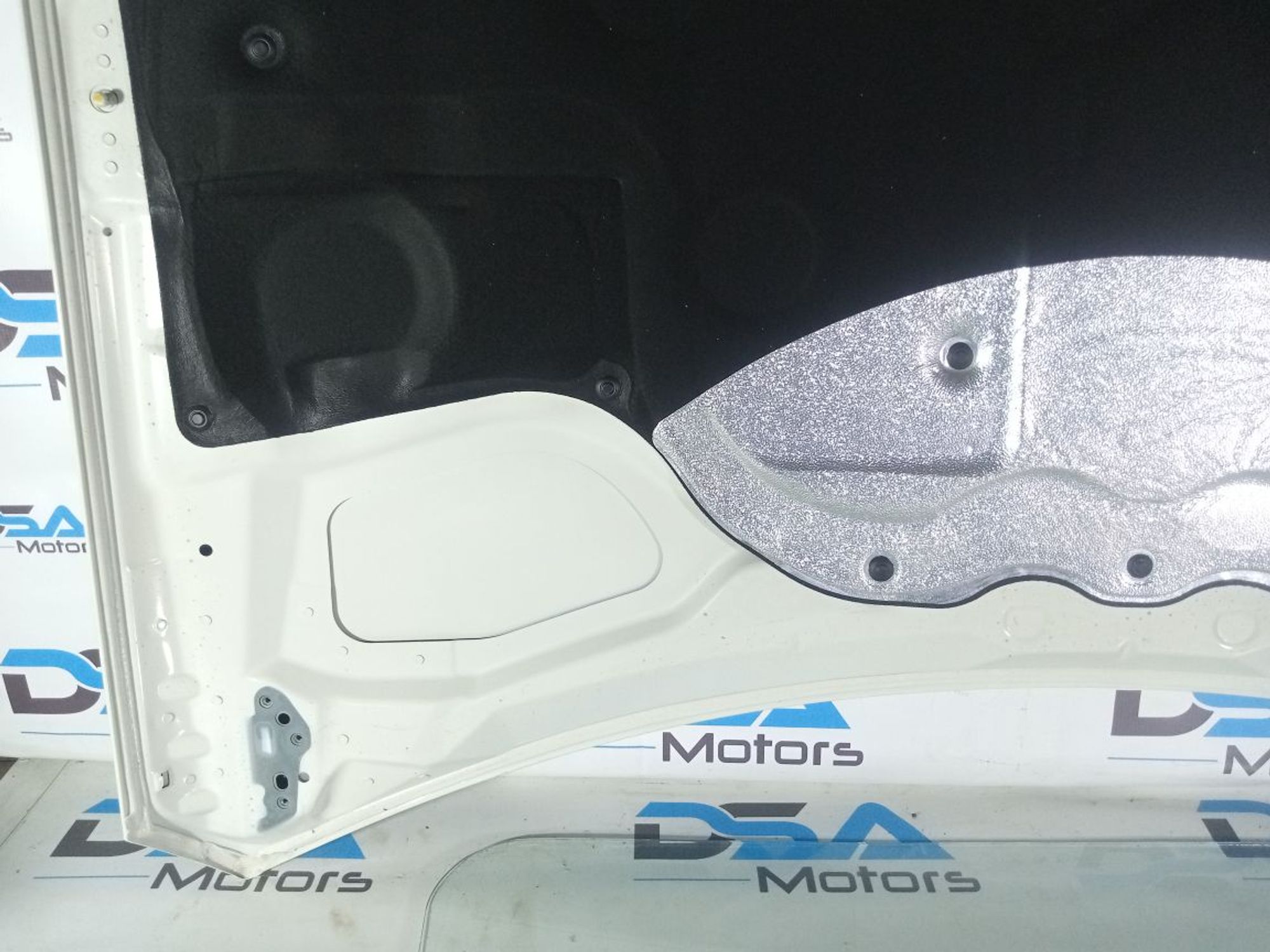 https://ycs.partsauto.market/partsauto-images/thmbs/userImages/b7628e092085f1f91467af1afb6e7630/part/f54bc20c-4385-47ff-97e8-5af7c32032a9_1746018784585.jpg