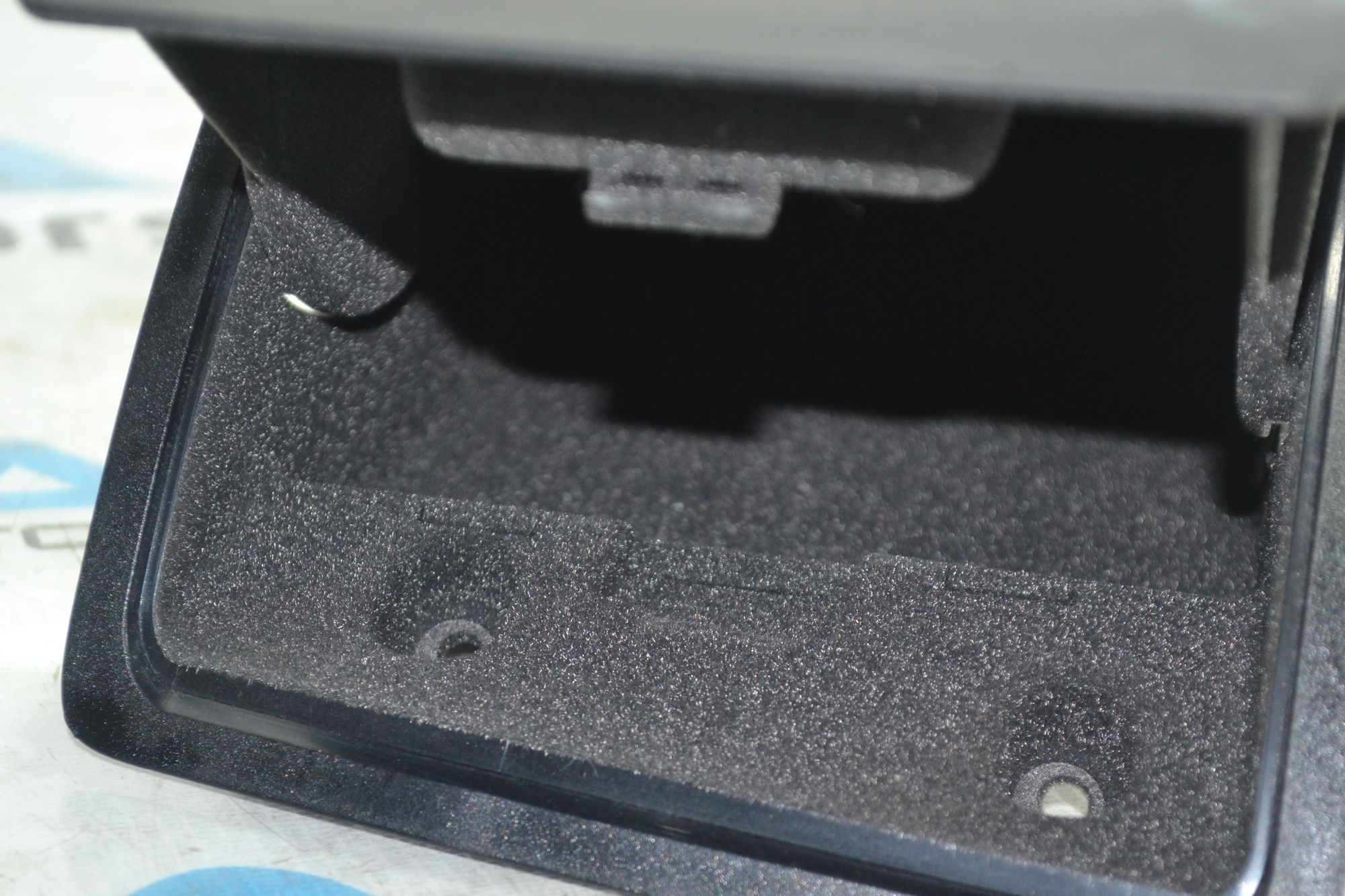 https://ycs.partsauto.market/partsauto-images/thmbs/userImages/b7628e092085f1f91467af1afb6e7630/part/f6673399-4d1e-40f6-b8f4-2dba21446650_1781090069771.jpg