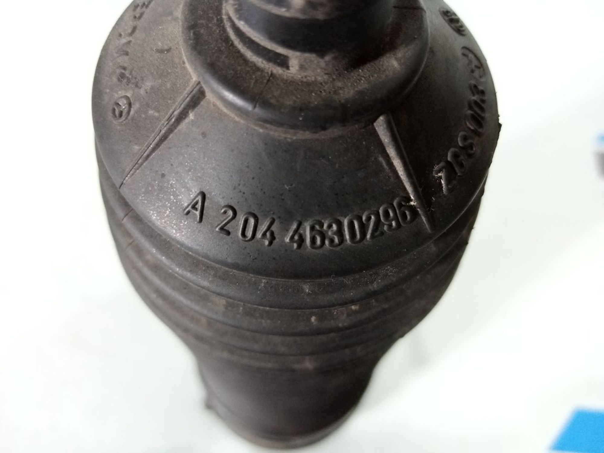 https://ycs.partsauto.market/partsauto-images/thmbs/userImages/b7628e092085f1f91467af1afb6e7630/part/f750cfe0-8e48-45b8-a77a-ba2496fa795a_1730908509549.jpg