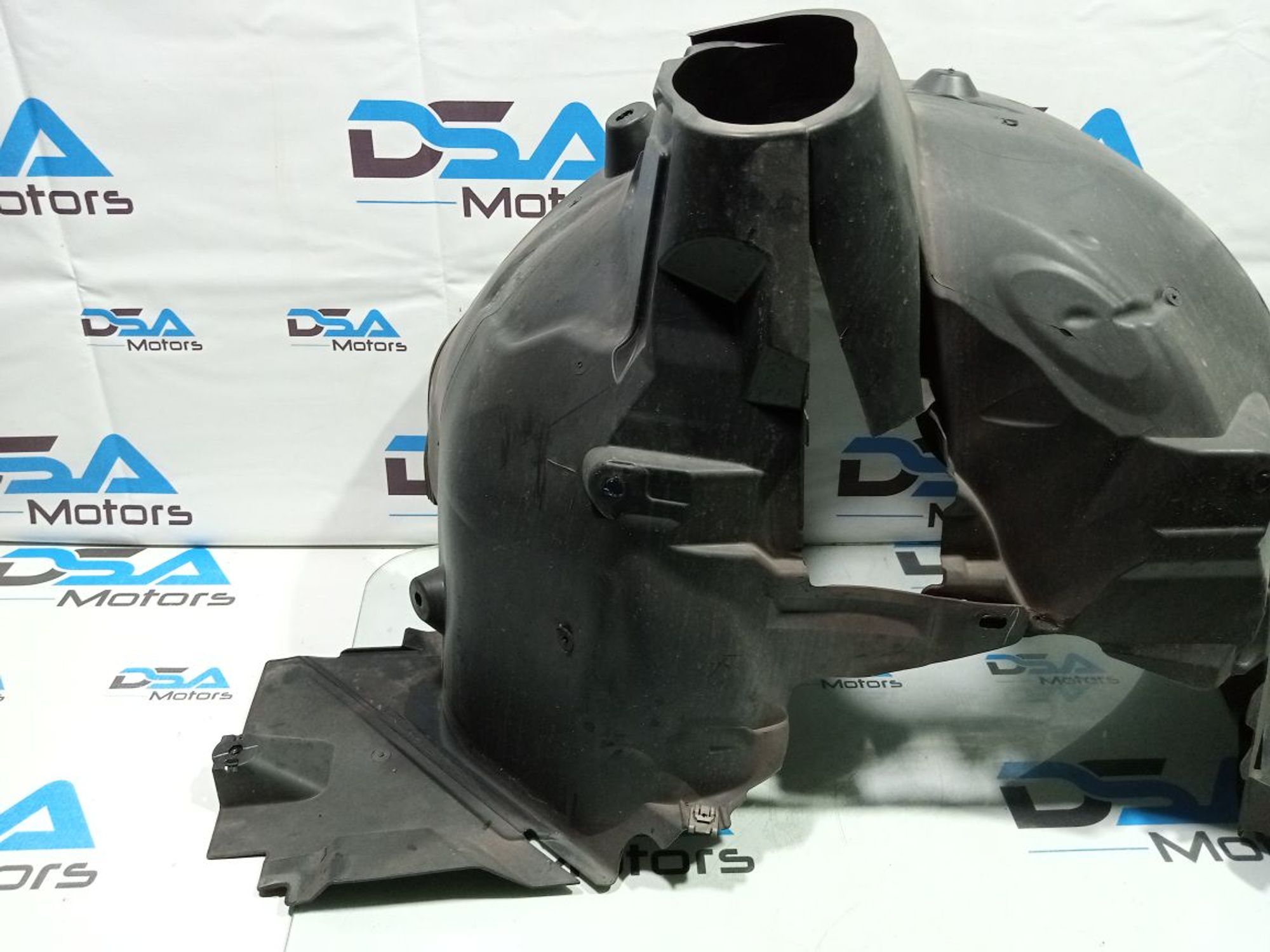 https://ycs.partsauto.market/partsauto-images/thmbs/userImages/b7628e092085f1f91467af1afb6e7630/part/f78b53ce-8245-4721-b5ad-b6b87142e4c6_1747758528727.jpg