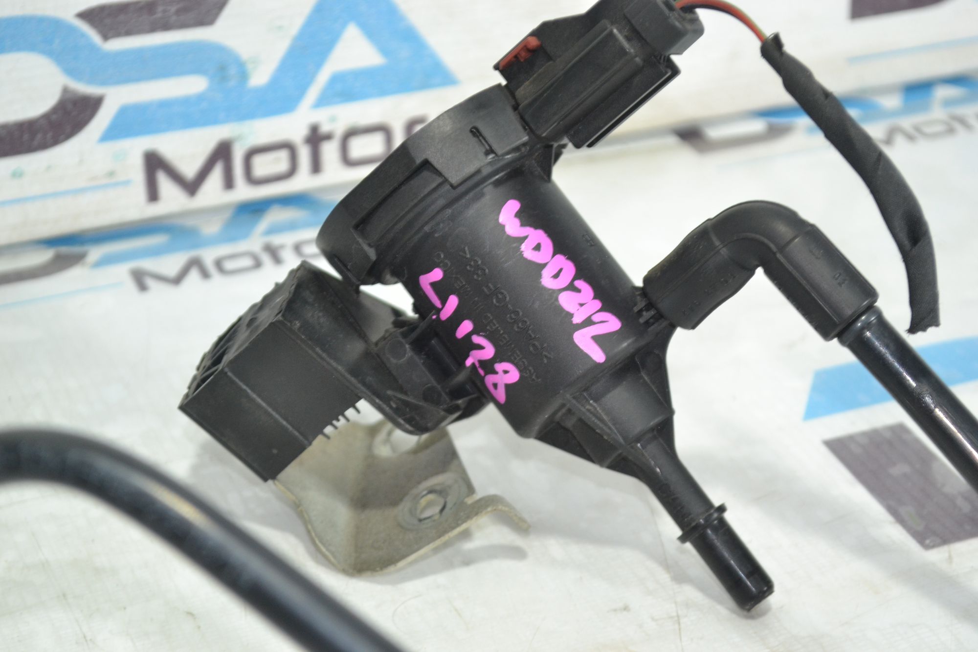 https://ycs.partsauto.market/partsauto-images/thmbs/userImages/b7628e092085f1f91467af1afb6e7630/part/f80042b8-a40c-47fe-91c9-fc1467374abb_1781244468793.jpg
