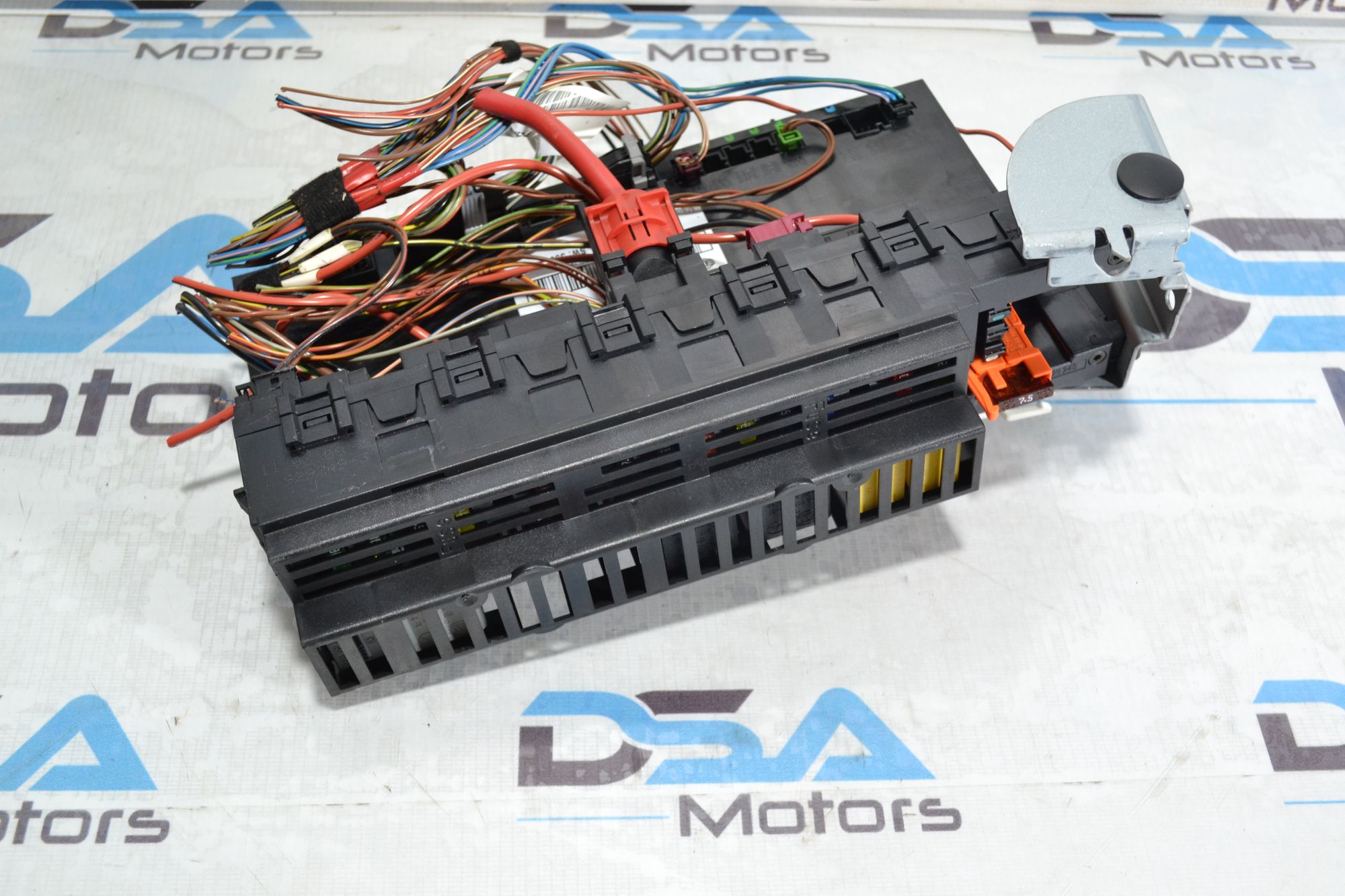https://ycs.partsauto.market/partsauto-images/thmbs/userImages/b7628e092085f1f91467af1afb6e7630/part/f829530a-bec2-4d6d-bdef-f5e88a3770f1_1779689833403.jpg