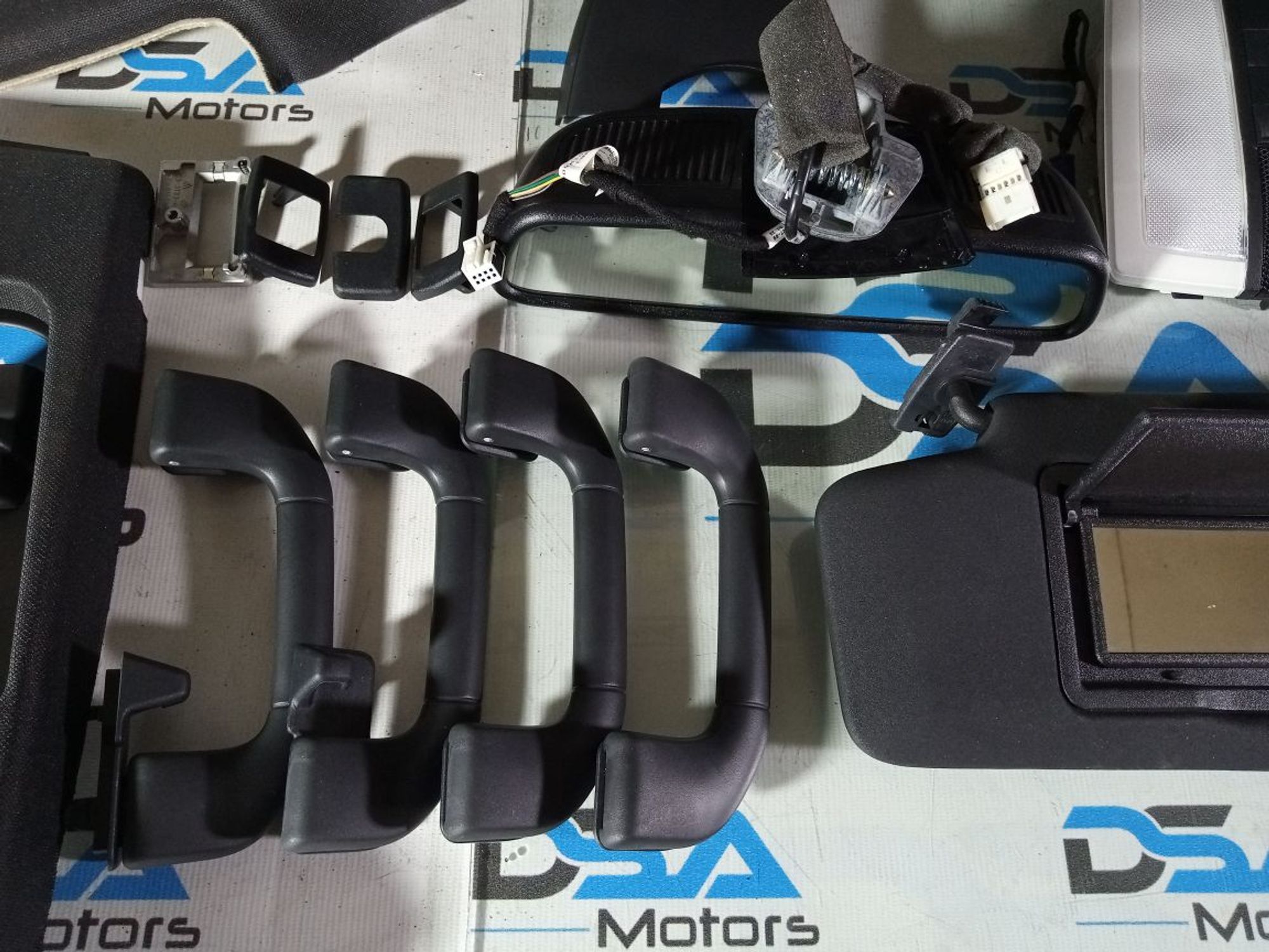 https://ycs.partsauto.market/partsauto-images/thmbs/userImages/b7628e092085f1f91467af1afb6e7630/part/f875136e-96b0-42ce-a7ee-aee1e3e08356_1741861051363.jpg