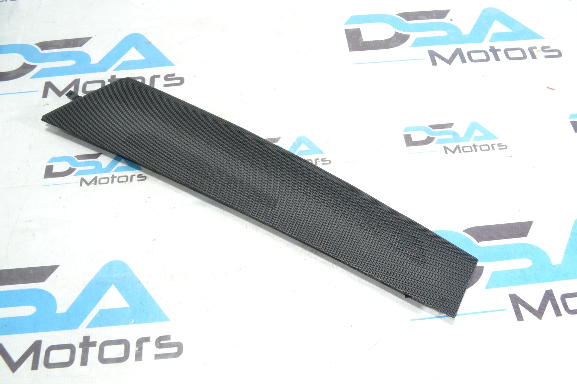 https://ycs.partsauto.market/partsauto-images/thmbs/userImages/b7628e092085f1f91467af1afb6e7630/part/f8c0bd84-4d78-4c0f-9ebe-c94f71485cef_1781095336611.jpg