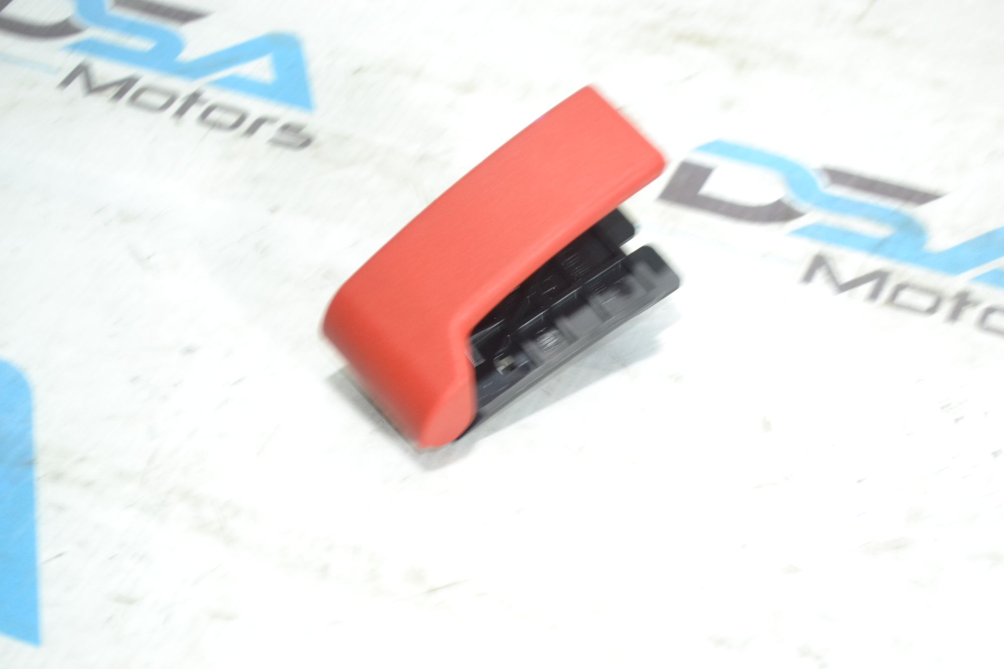 https://ycs.partsauto.market/partsauto-images/thmbs/userImages/b7628e092085f1f91467af1afb6e7630/part/f932bac7-fa7d-45db-a096-bbea1f620ea9_1781090410520.jpg