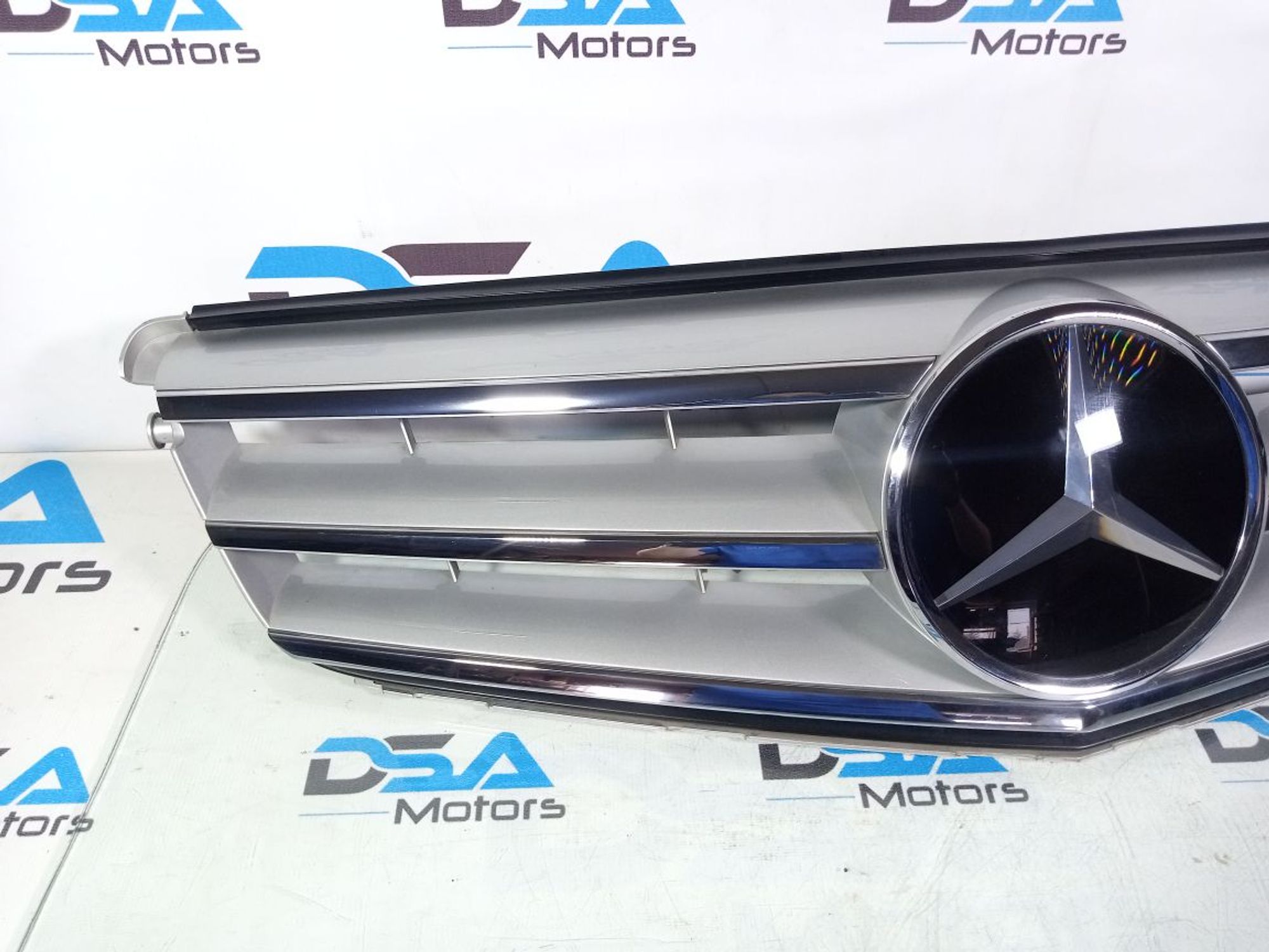 https://ycs.partsauto.market/partsauto-images/thmbs/userImages/b7628e092085f1f91467af1afb6e7630/part/f9af9fc3-9592-41c3-9c6f-e7ade4337f97_1742893893163.jpg