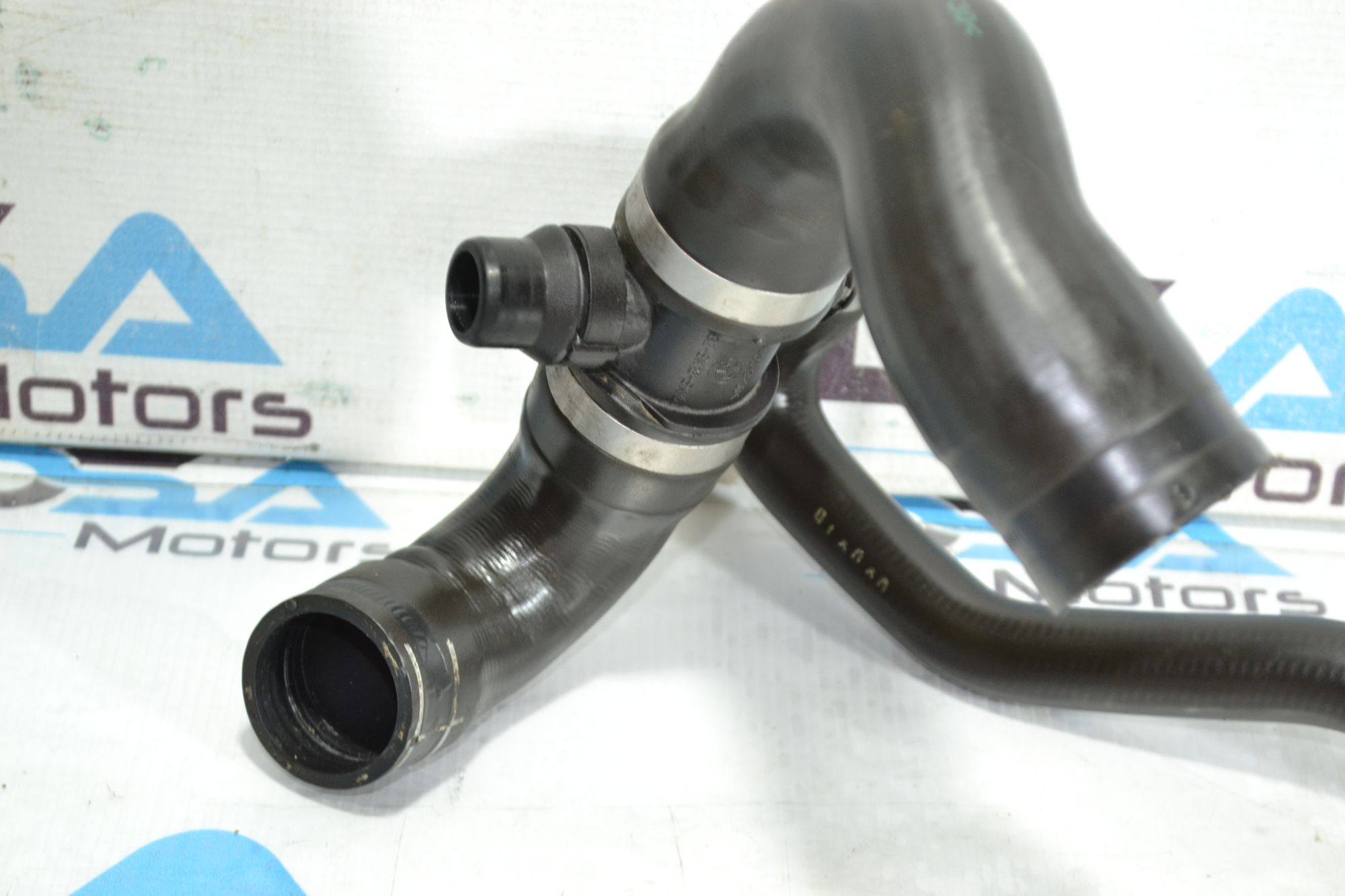 https://ycs.partsauto.market/partsauto-images/thmbs/userImages/b7628e092085f1f91467af1afb6e7630/part/fa514a09-a47d-4f93-b3f7-31f7cc5a8eef_1780656327018.jpg