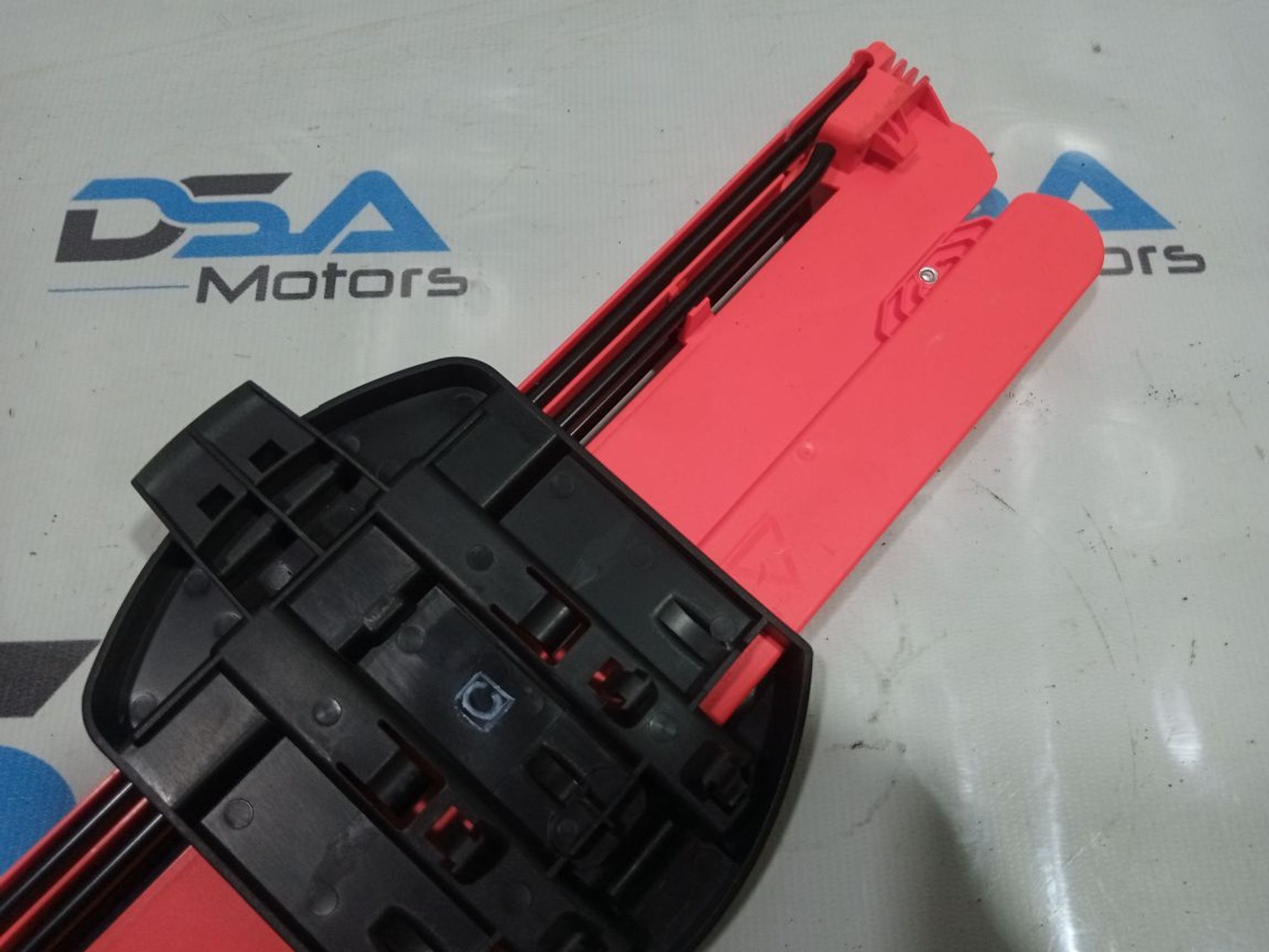 https://ycs.partsauto.market/partsauto-images/thmbs/userImages/b7628e092085f1f91467af1afb6e7630/part/fa5bb113-ac80-4ff2-a88e-cff293fd8ba8_1750248486745.jpg