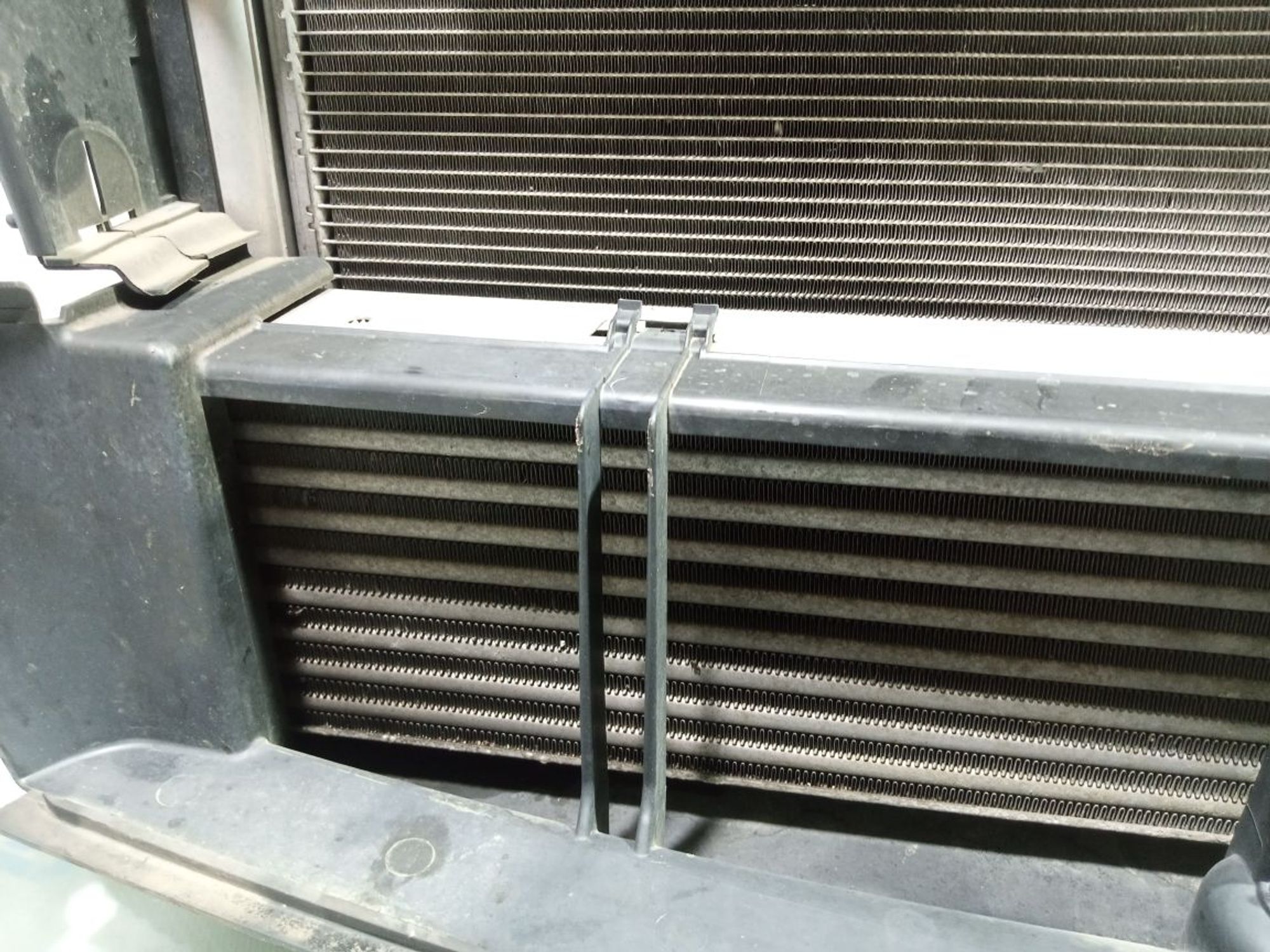 https://ycs.partsauto.market/partsauto-images/thmbs/userImages/b7628e092085f1f91467af1afb6e7630/part/fa6b7ea1-1fca-4165-8fa5-d46aaa2b3b27_1749152420265.jpg