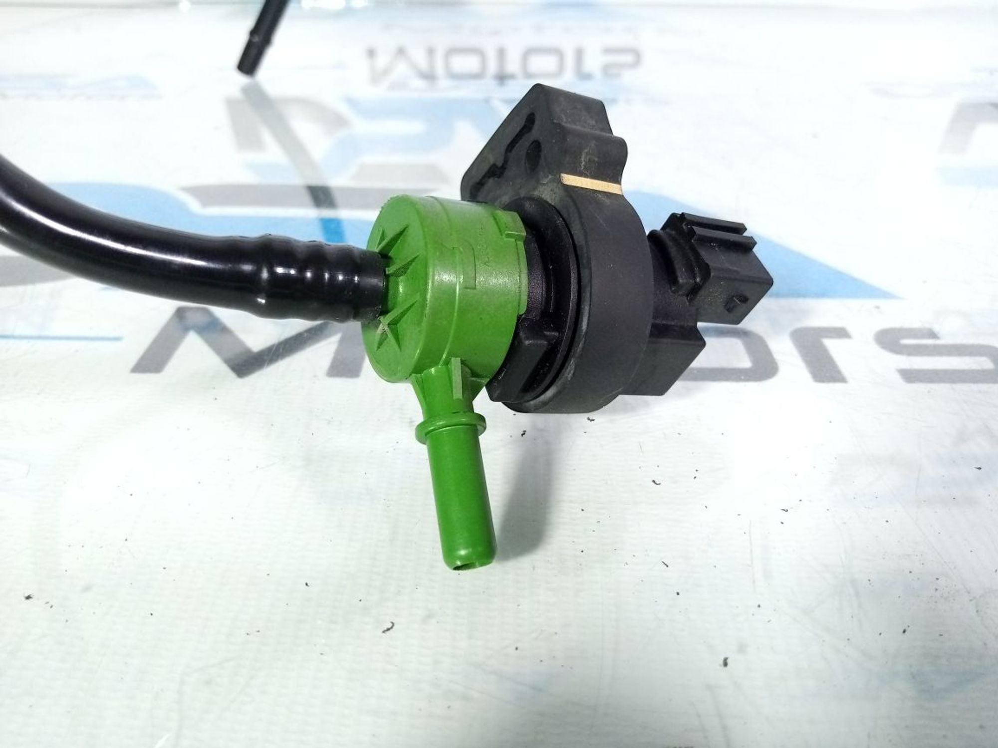 https://ycs.partsauto.market/partsauto-images/thmbs/userImages/b7628e092085f1f91467af1afb6e7630/part/fab8c69d-c5db-4860-896c-d75dcf007a28_1740140969592.jpg